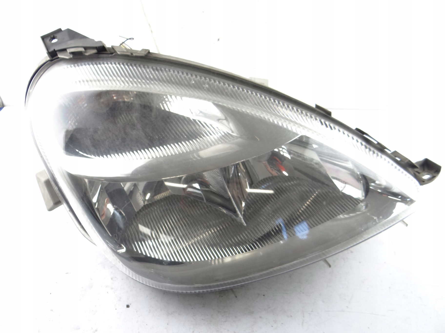 REFLEKTOR right MERCEDES A140 A 168 820 18 61