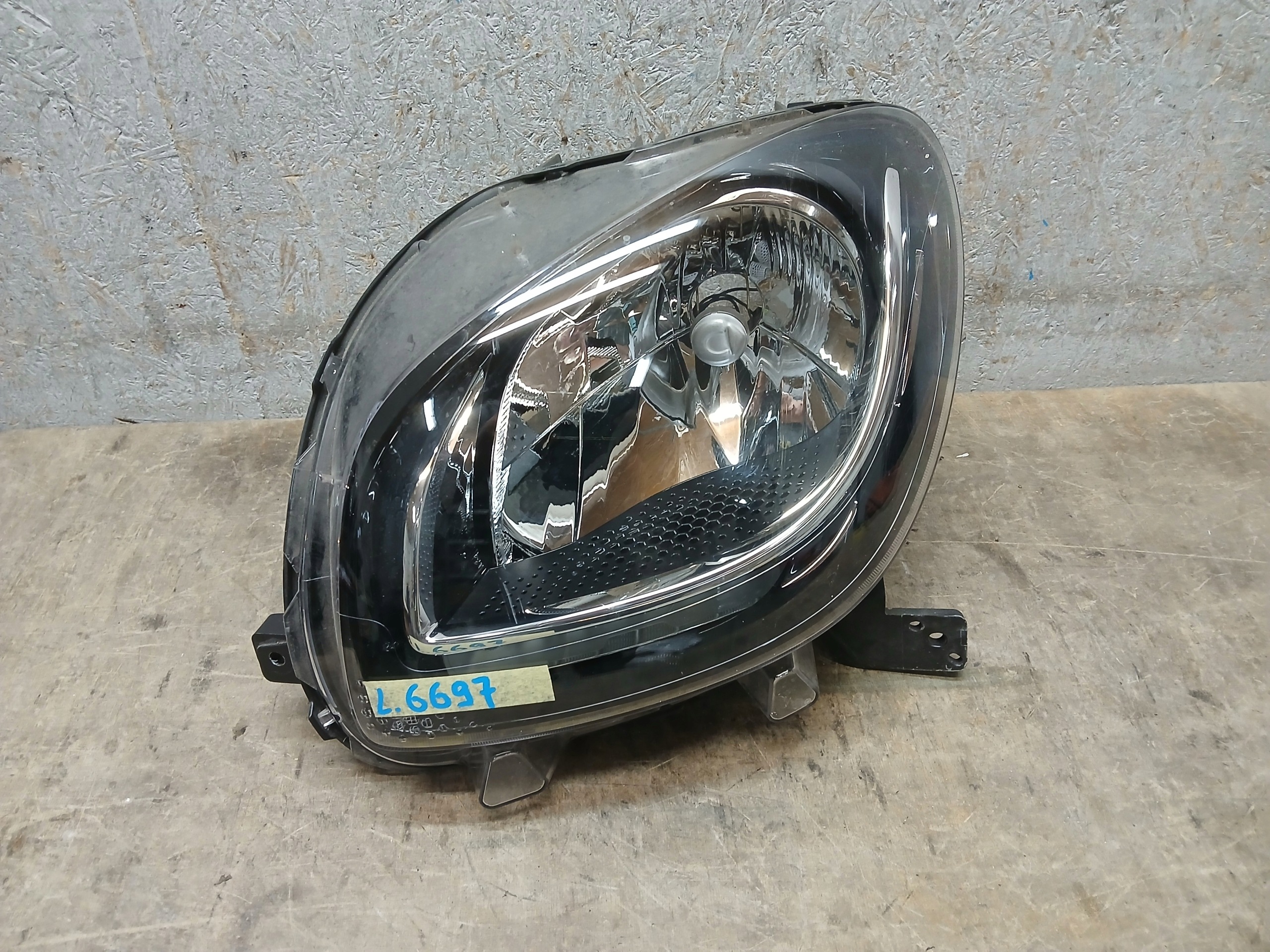 light front left SMART A453 A4539068301