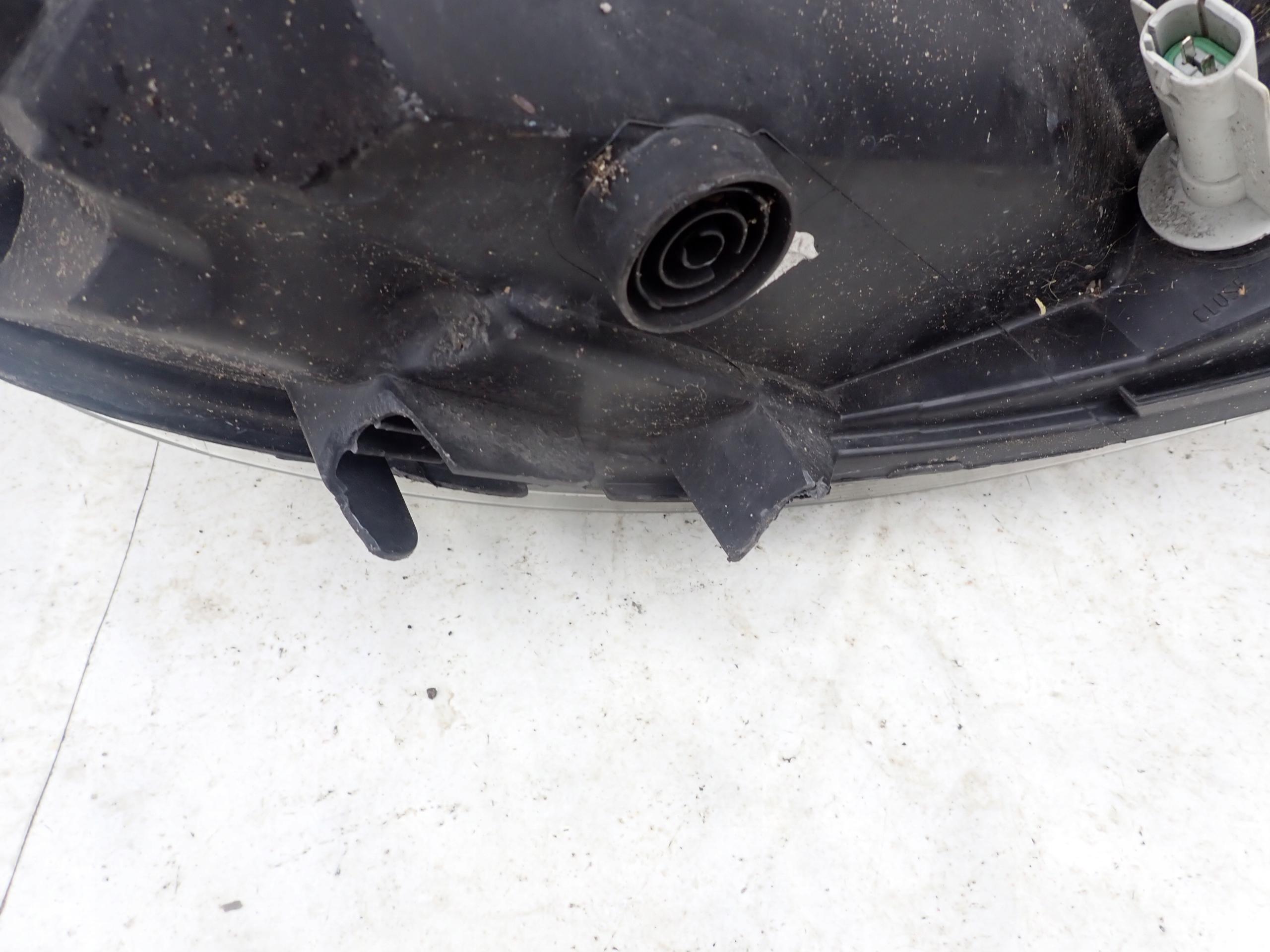 VIVARO TRAFIC and LIFT 06-14 light left front