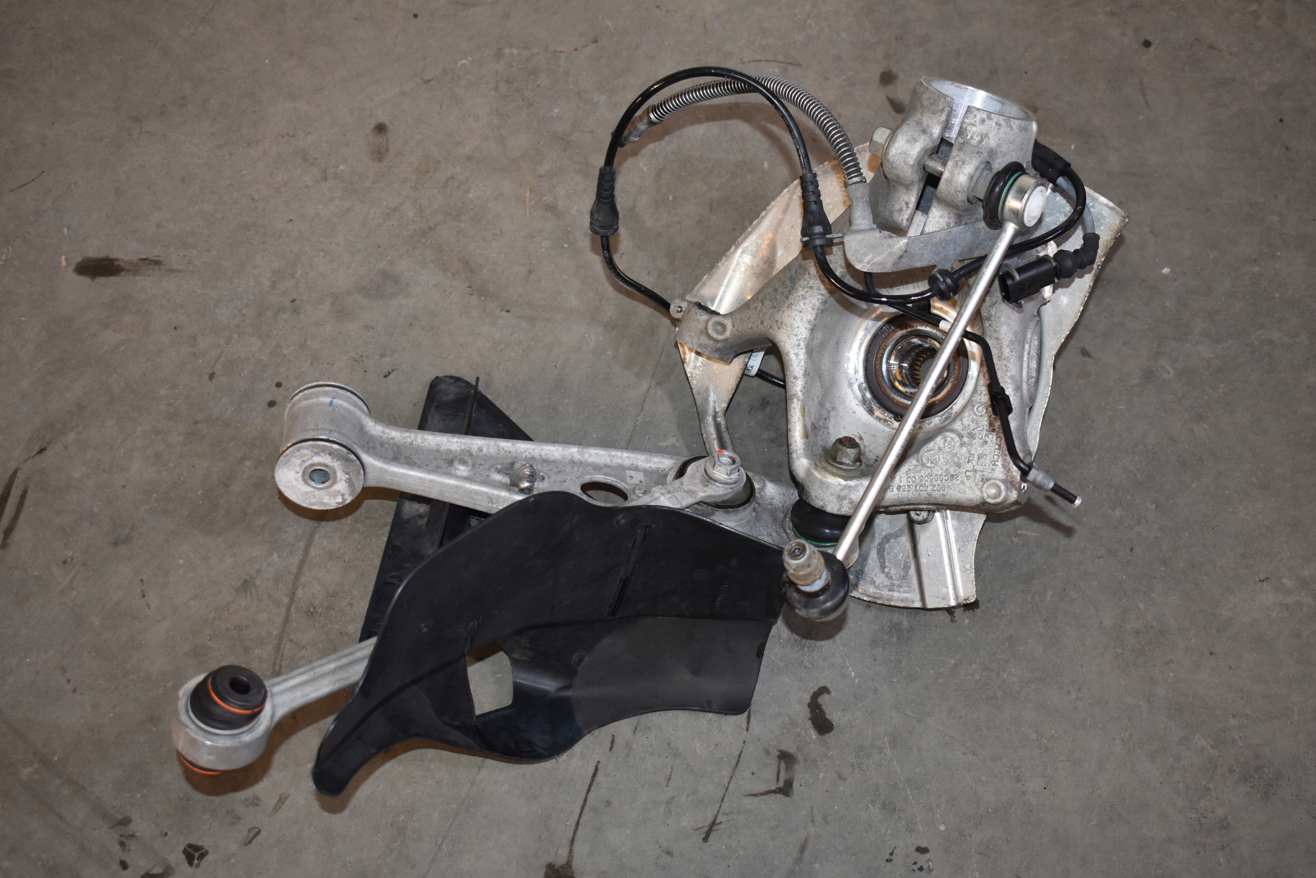 IDEALNE sususpension front front right PORSCHE 992 1