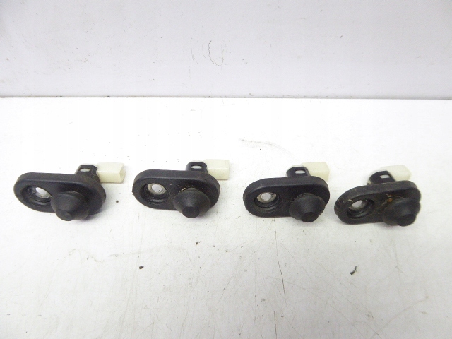 MAZDA 6 GG/GY LIFT 05-08 CZUJNIK OTWARCIA STYCZNIK DRZWI KOMBI 5D Jakość części (zgodnie z GVO) O - oryginał z logo producenta pojazdu (OE)