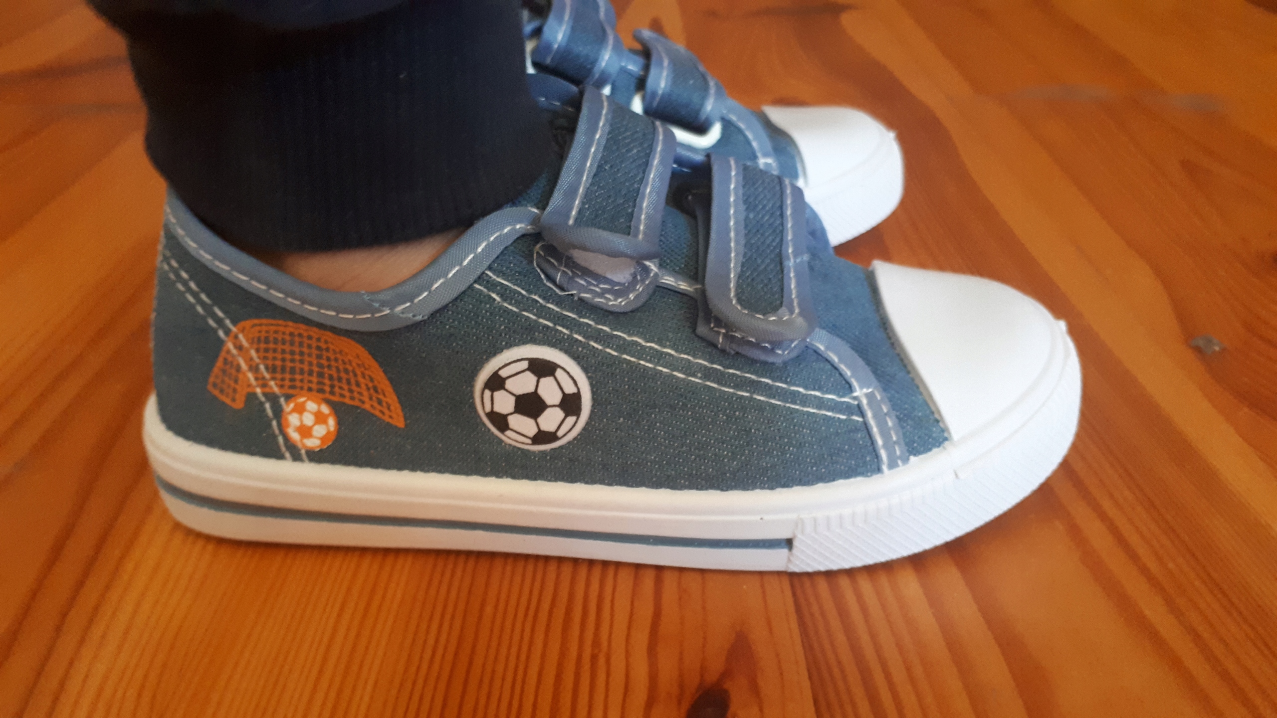 

Niebieskie Trampki Dla CHŁOPCAR.24