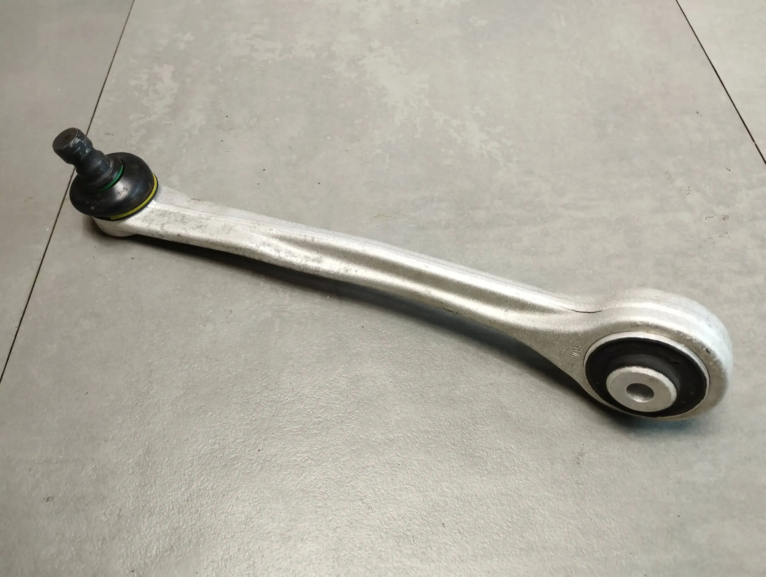 Audi A6 C7 4G arm front