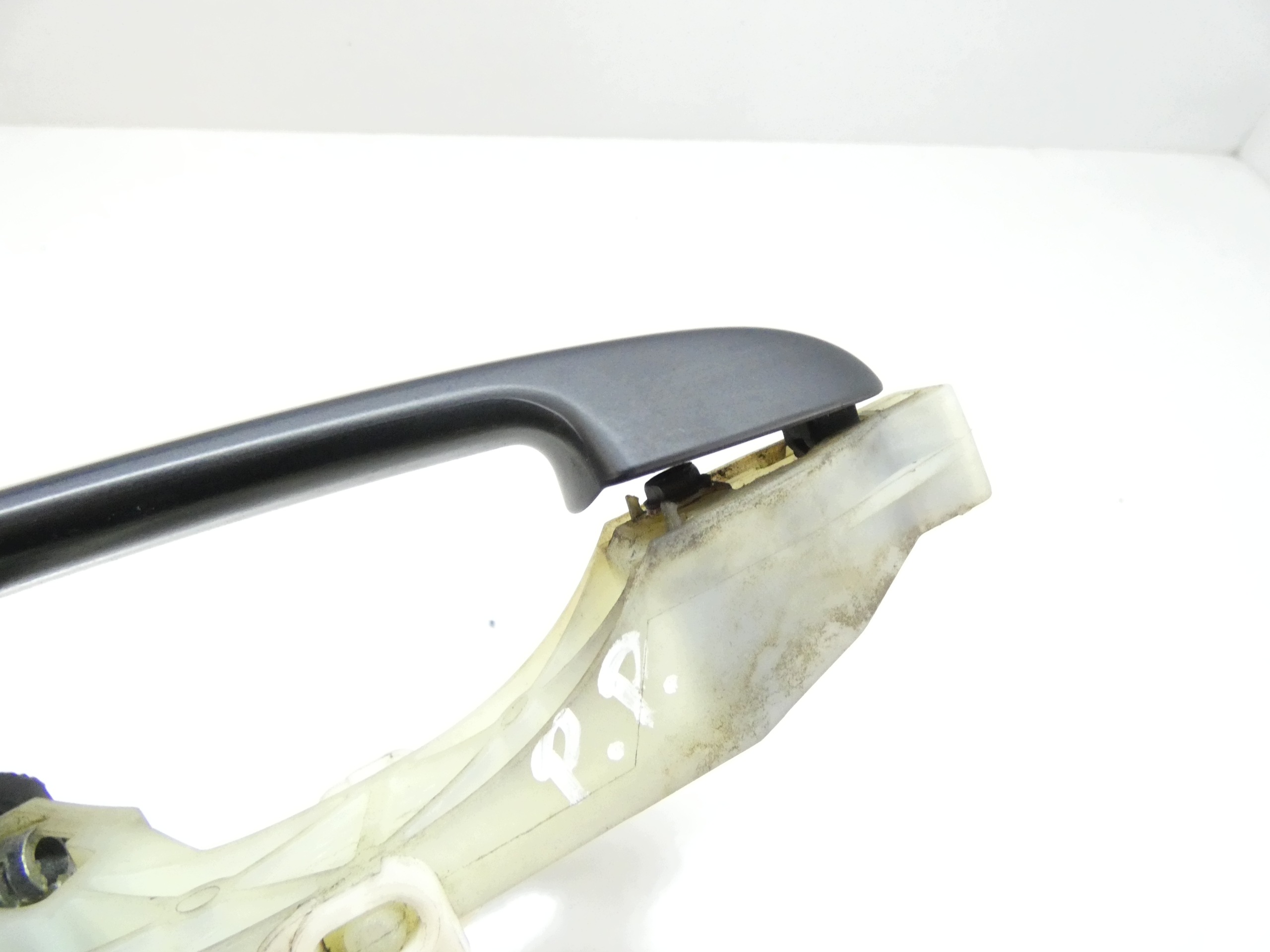 handle door exterior right front HYUNDAI I30 and FD HB 5D 07-12