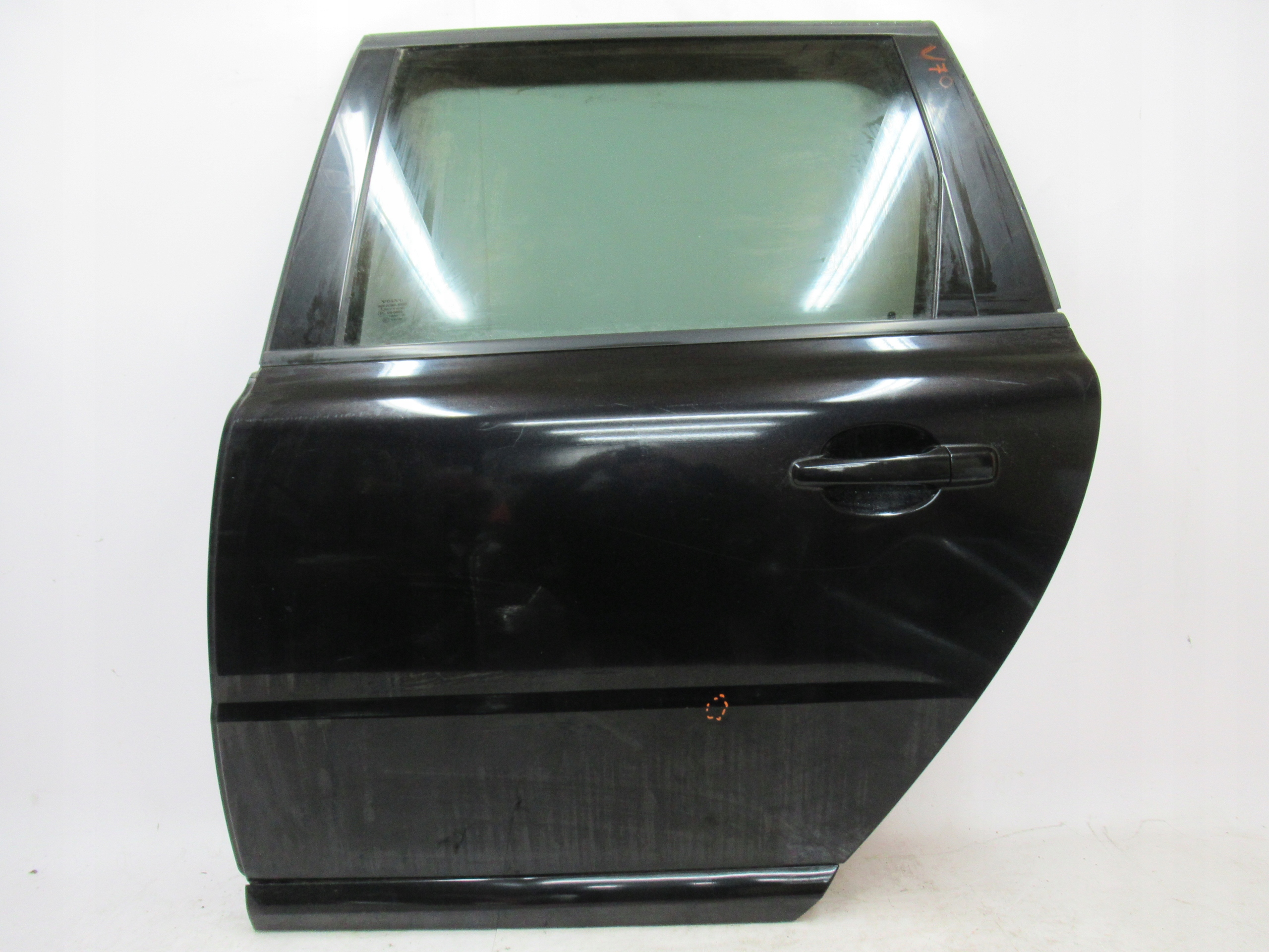door rear part rear. left VOLVO V70 III XC70 07