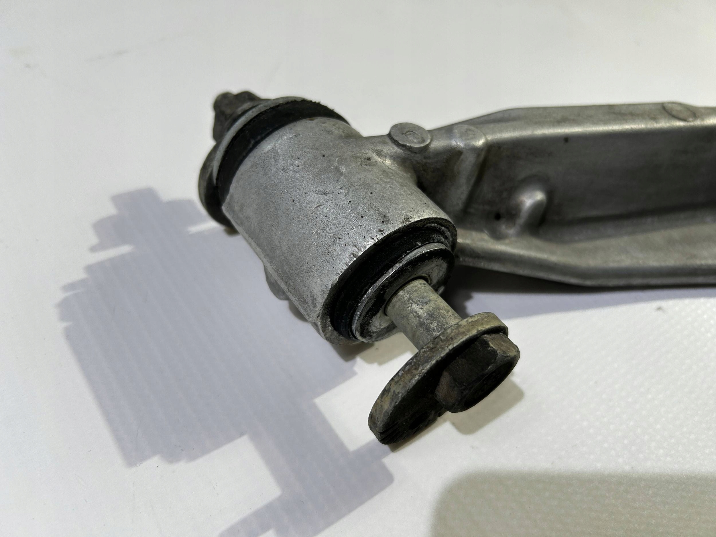 arm front front lower right right side Chevrolet Corvette C5 1997