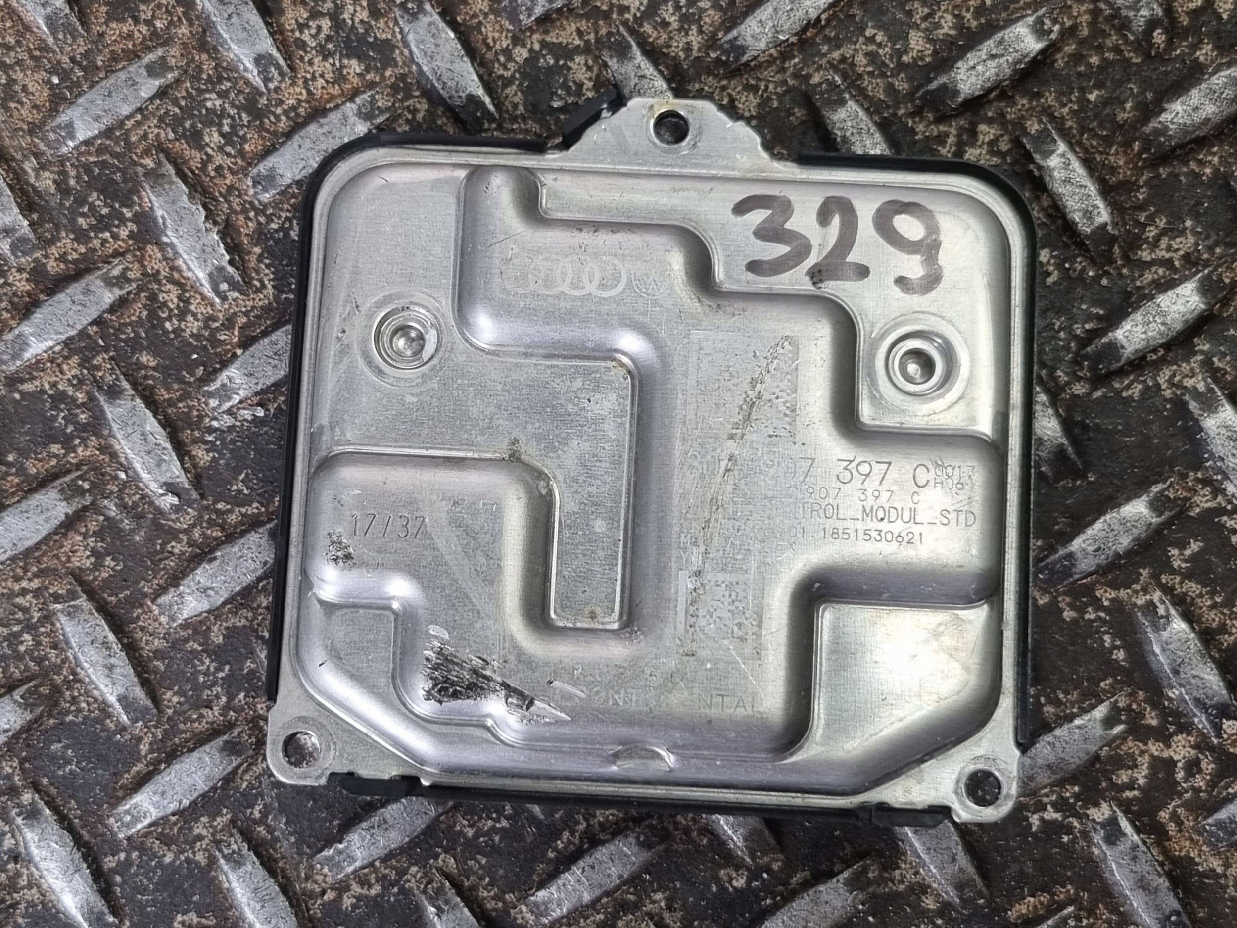 блок управления светом Audi OE 80A907397C