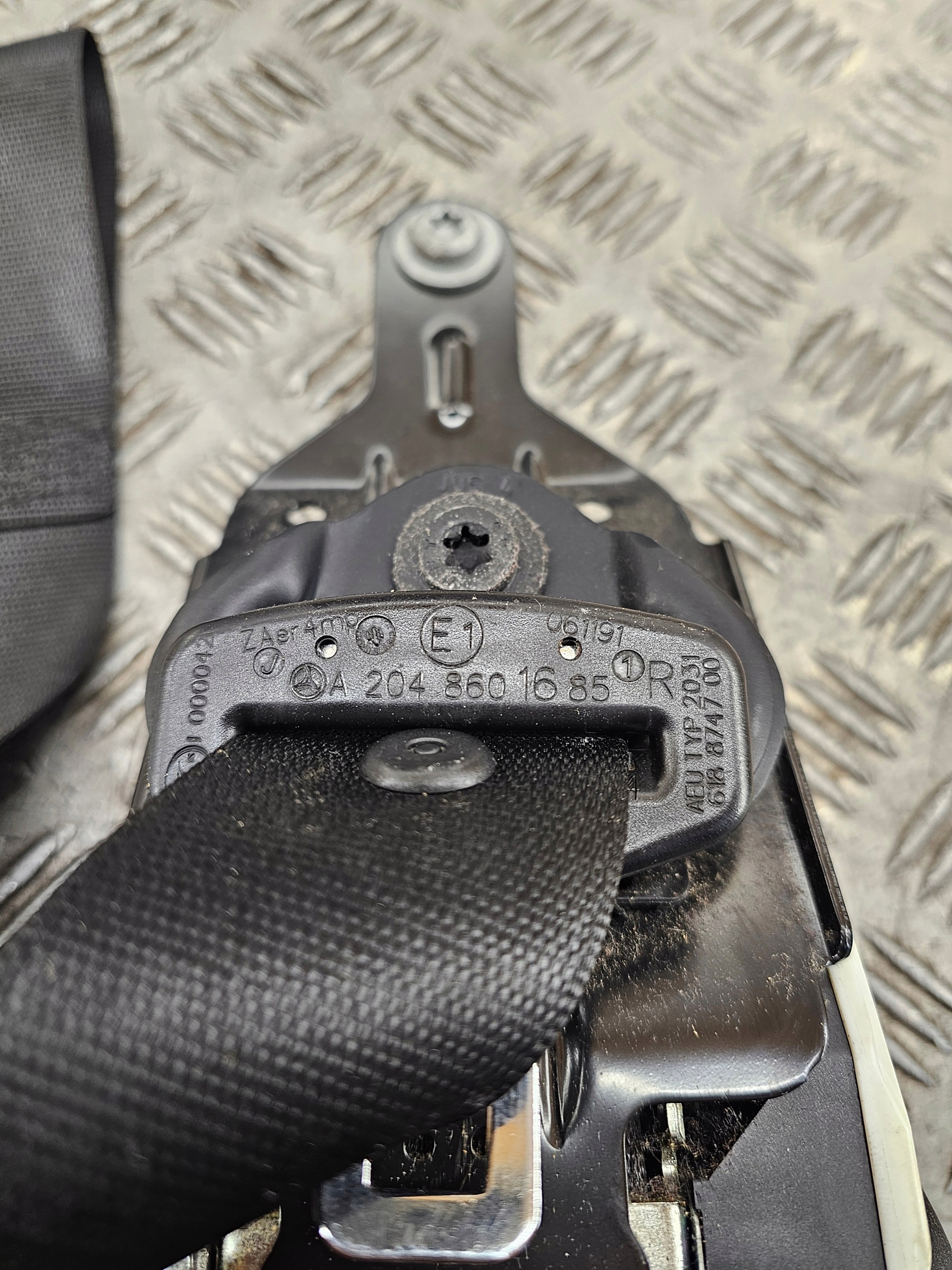 seat belt right front front MERCEDES W204 COUPE A2048601685
