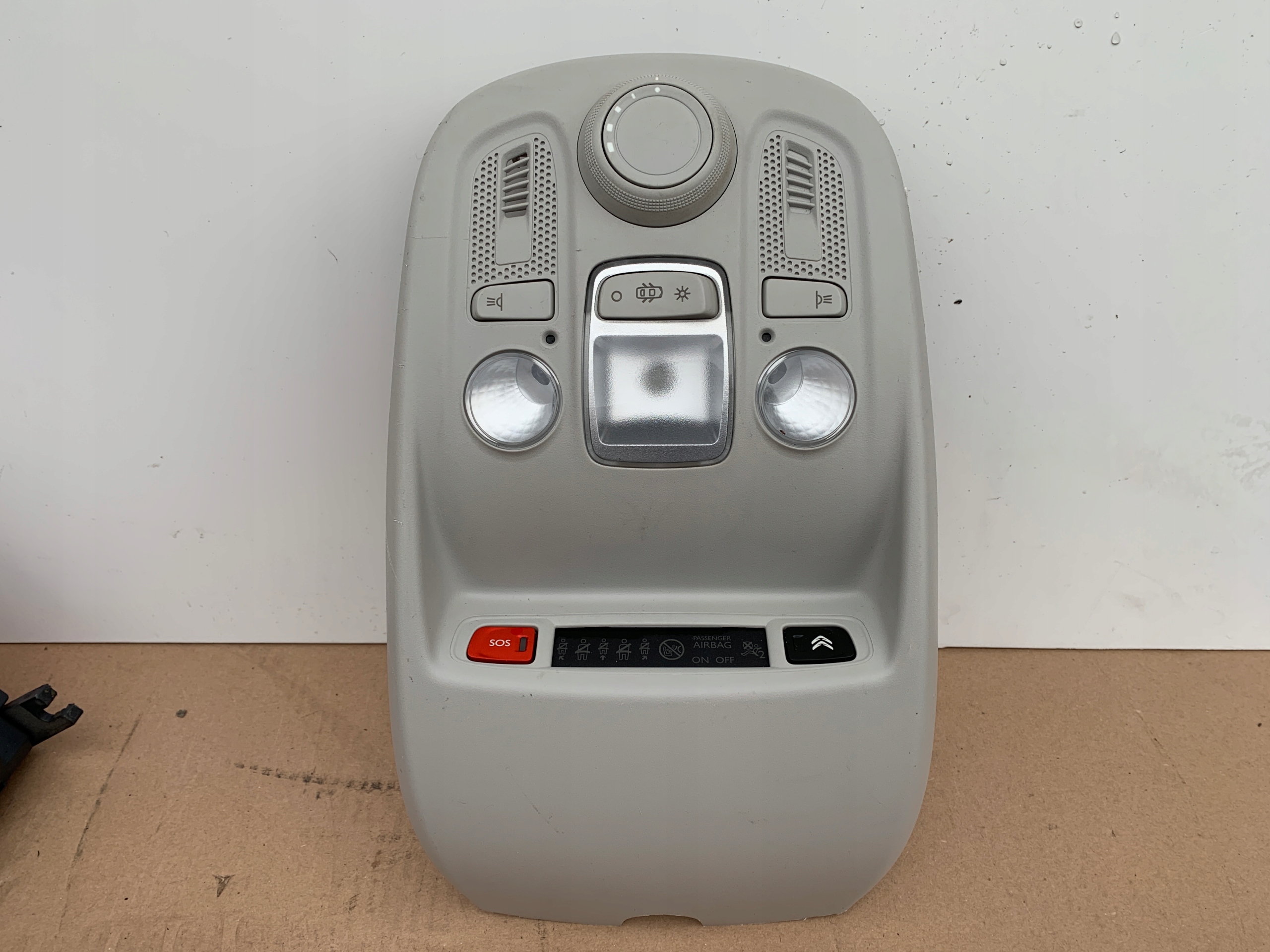 Oswietlenie Kabiny Lampka CITROEN C4 II B7
