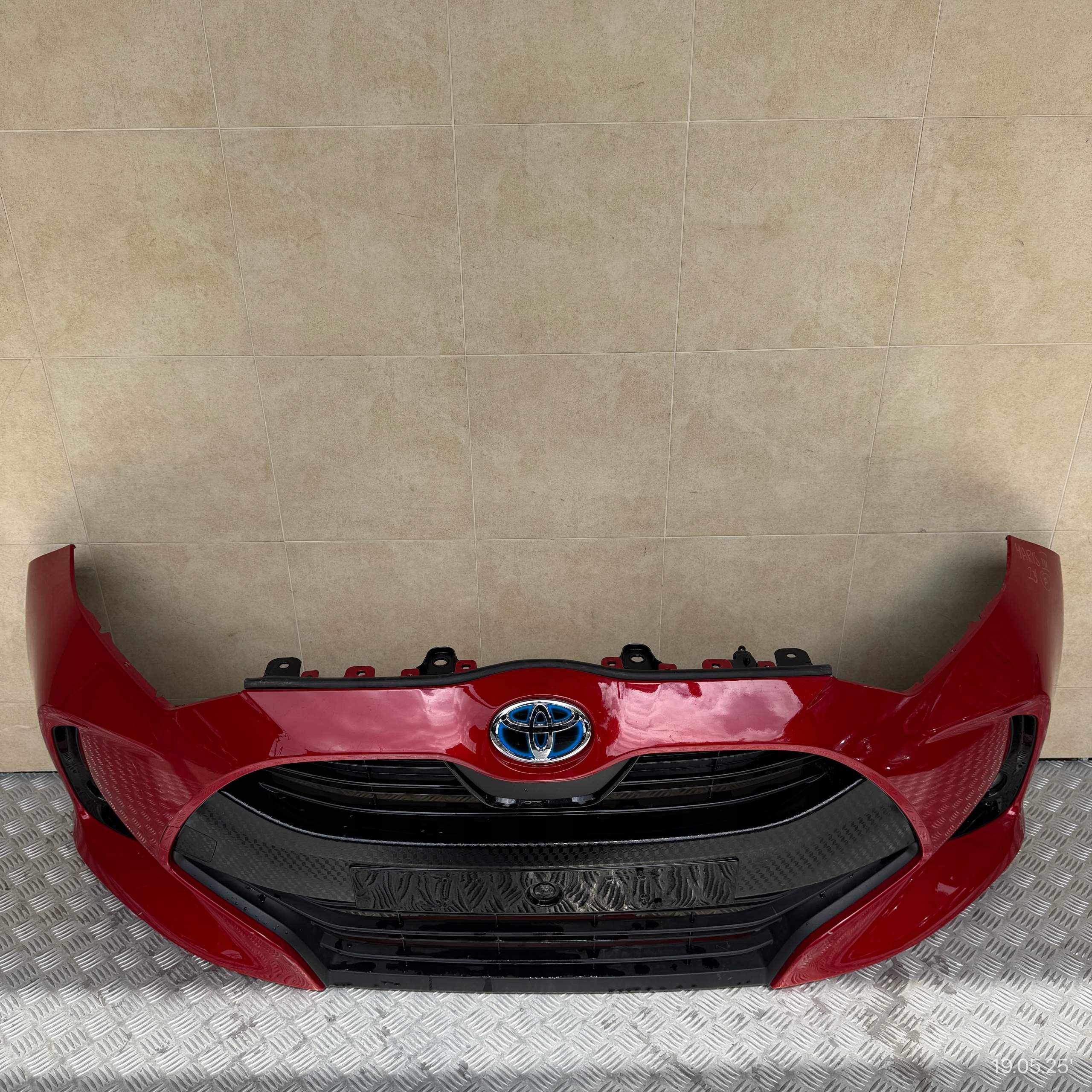 front bumper complete TOYOTA YARIS IV 2023 ROK