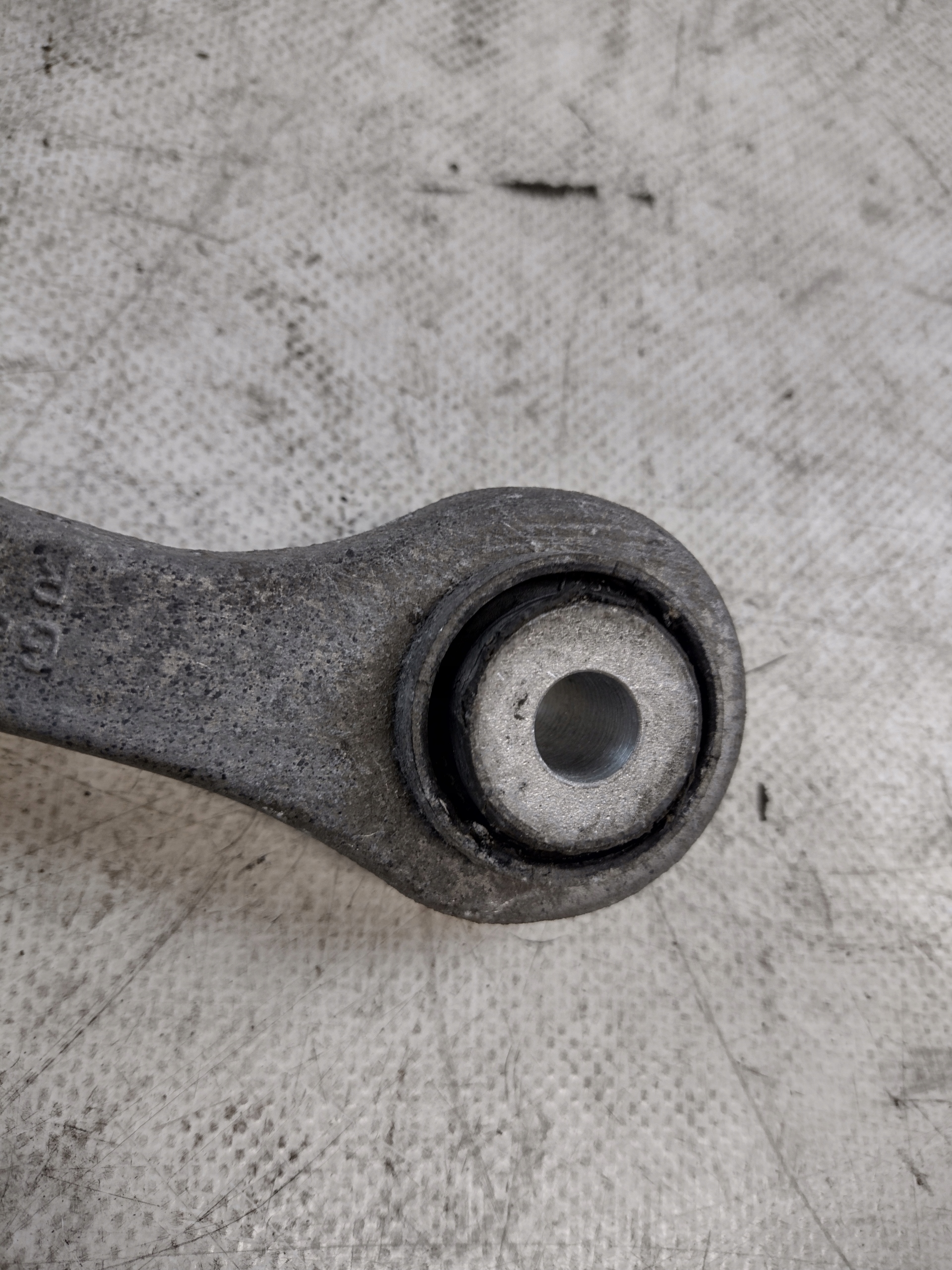 Querlenker heck Mercedes W211 1,8K OE R2303521805