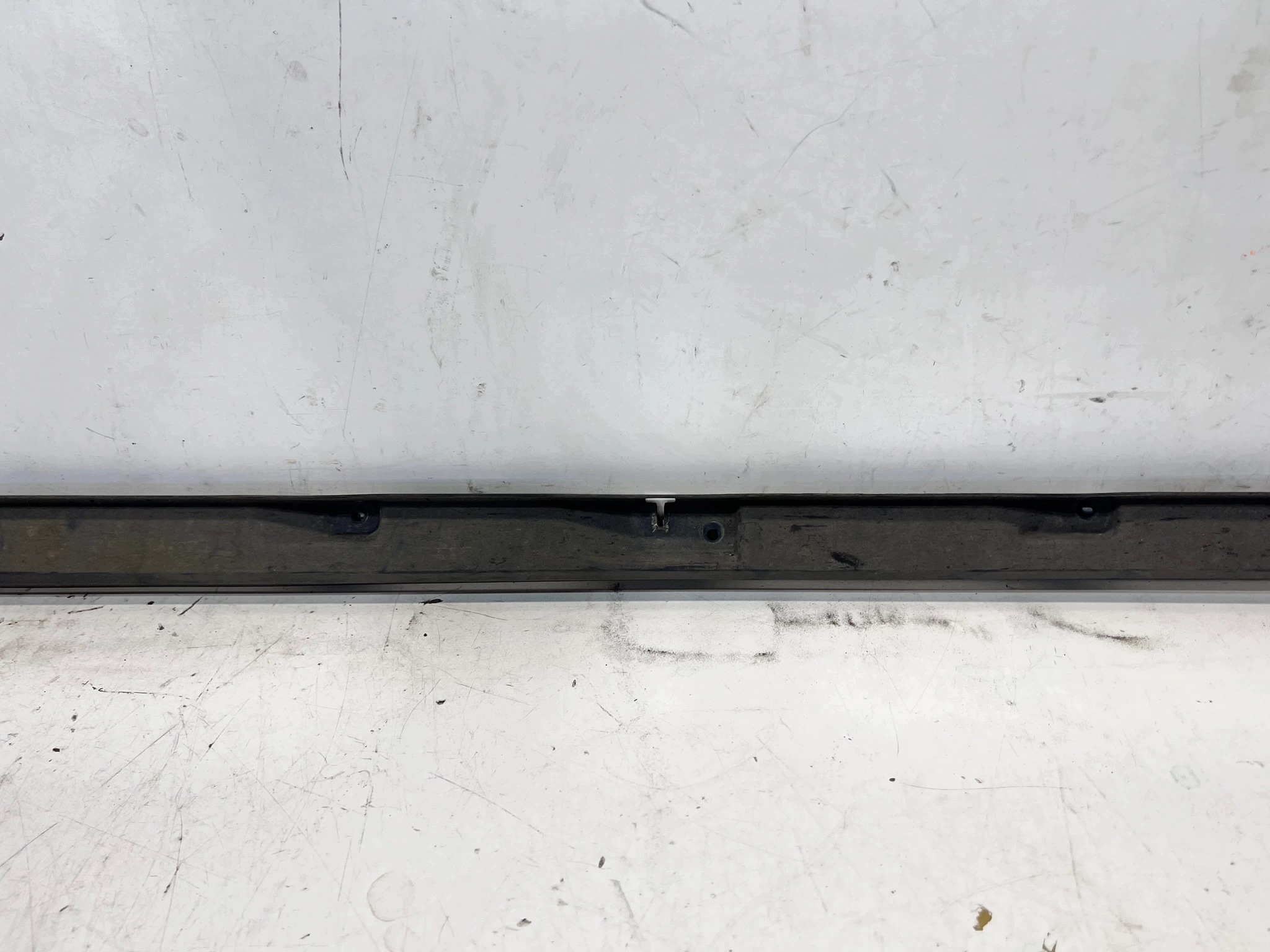 moulding threshold left AUDI Q4 E-TRON SPORTBACK 89A825211