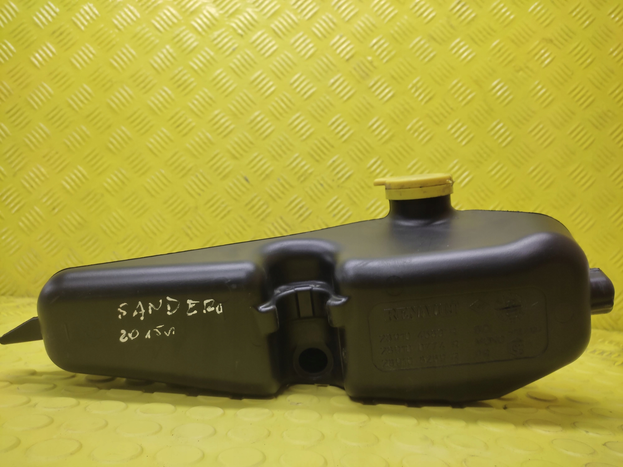 DACIA SANDERO washer fluid tank 289104583R