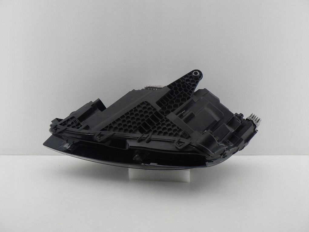 SKODA SUPERB LIFT III 3V0 3V1 FULL LED 19- light front right