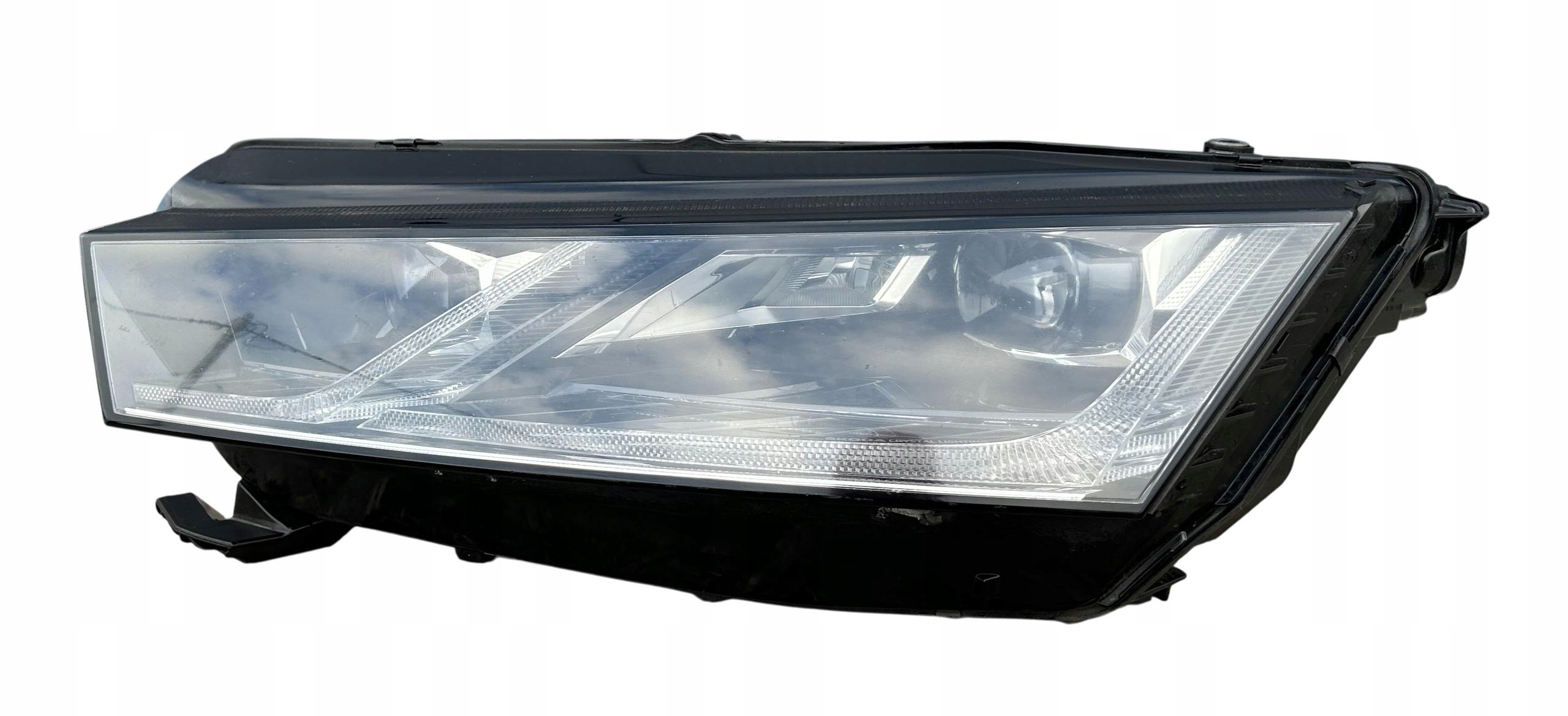 light left front front FULL LED SKODA OCTAVIA IV 19- 5E4941015A