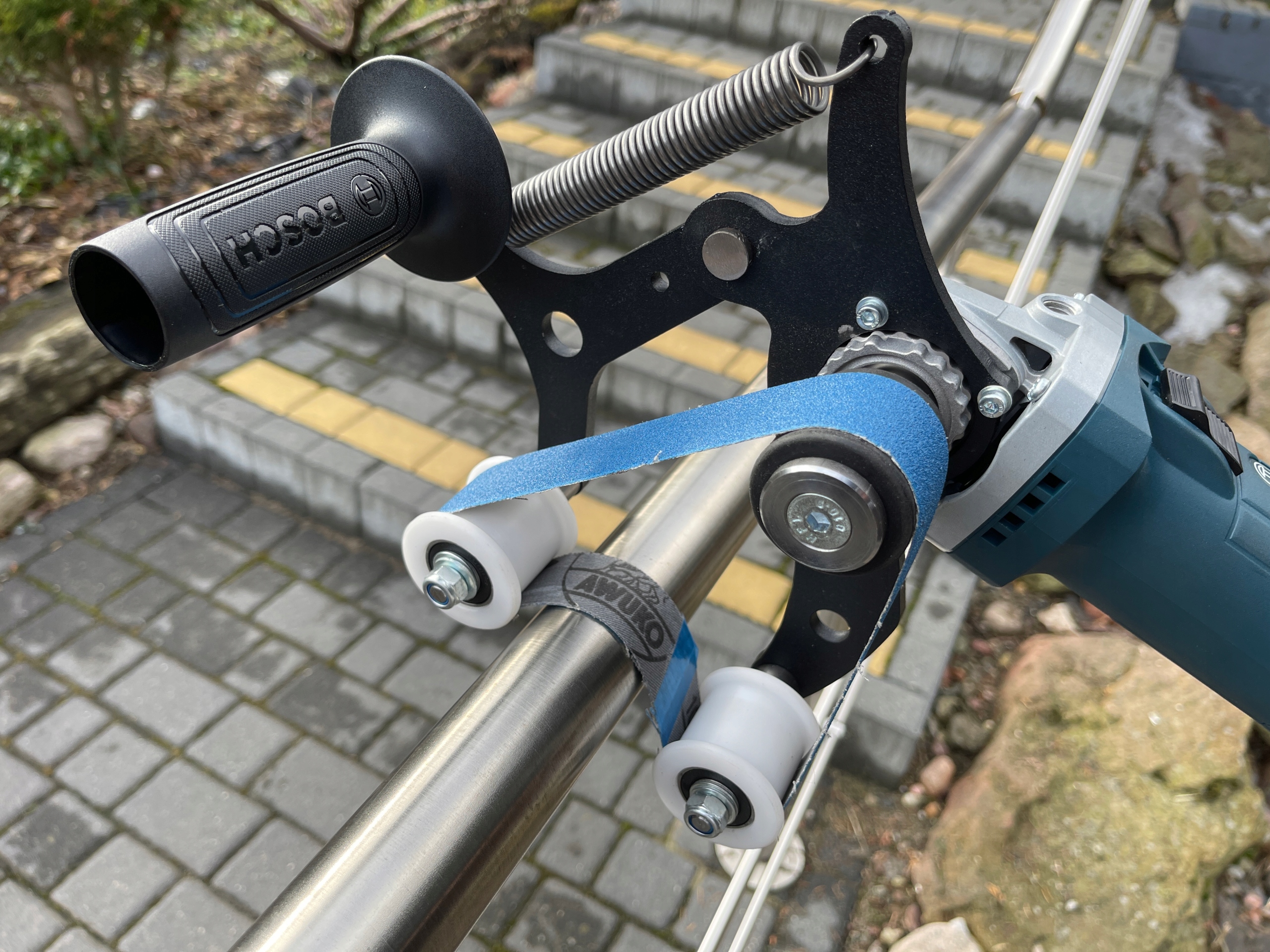 PRZYSTAWKA DO SZLIFOWANIA POLEROWANIA CZYSZCZENIA RUR REGRA BOSCH GWS