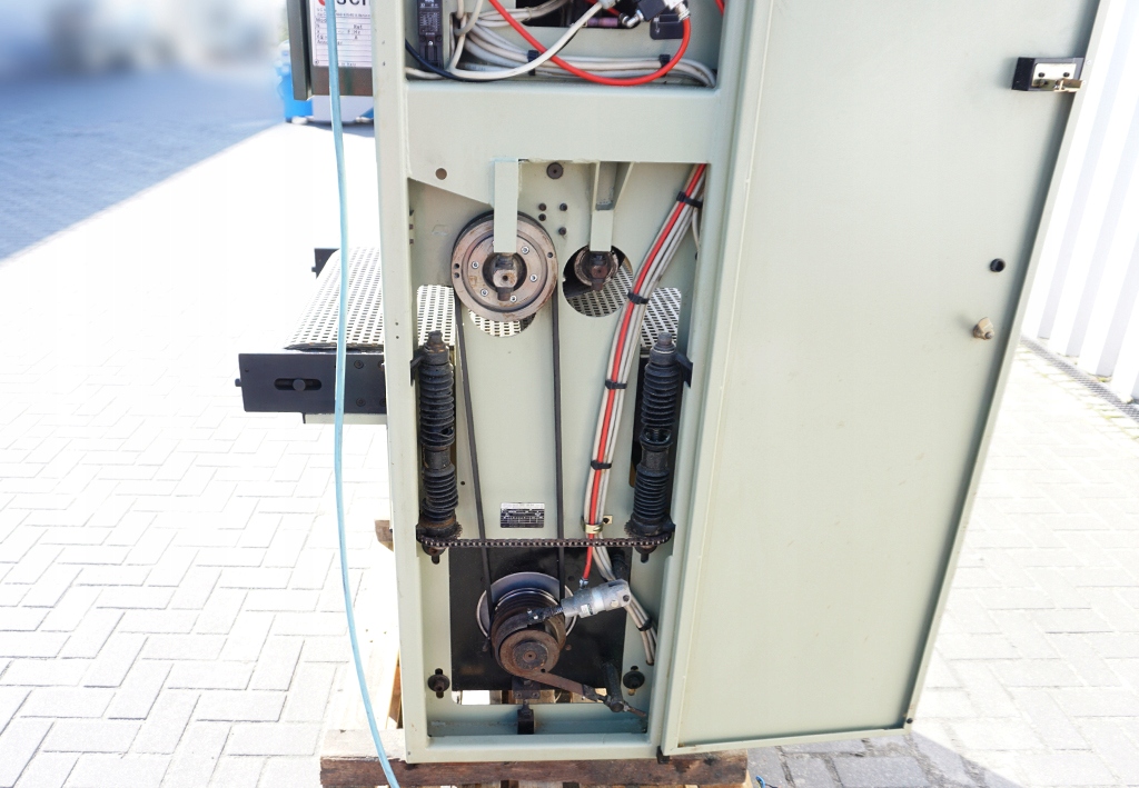 SZLIFIERKA SZEROKO-TAŚMOWA SCM SANDYA WIN CS63 MOC:4kW POSUW:0,55kW Waga produktu z opakowaniem jednostkowym 500 kg