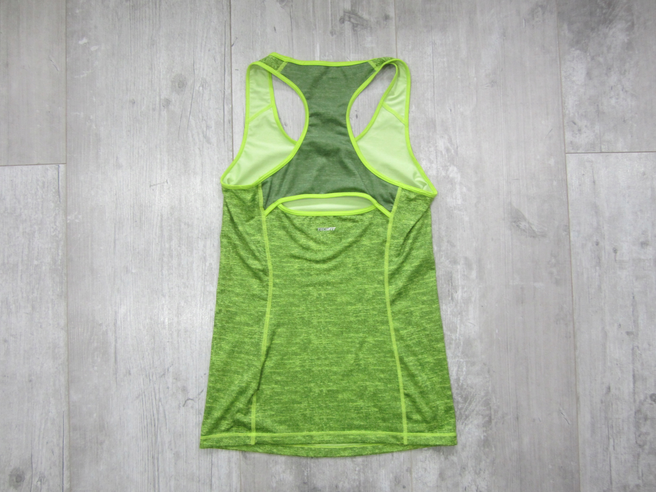 ADIDAS Tech Fit_S (36)_Climacool Fitted Adjuste Rękaw bez rękawów