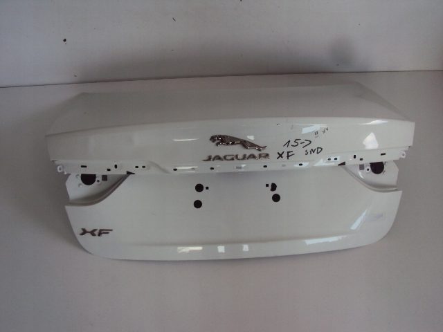 KLAPA BAGAŻNIKA TYŁ JAGUAR XF SEDAN 2015-