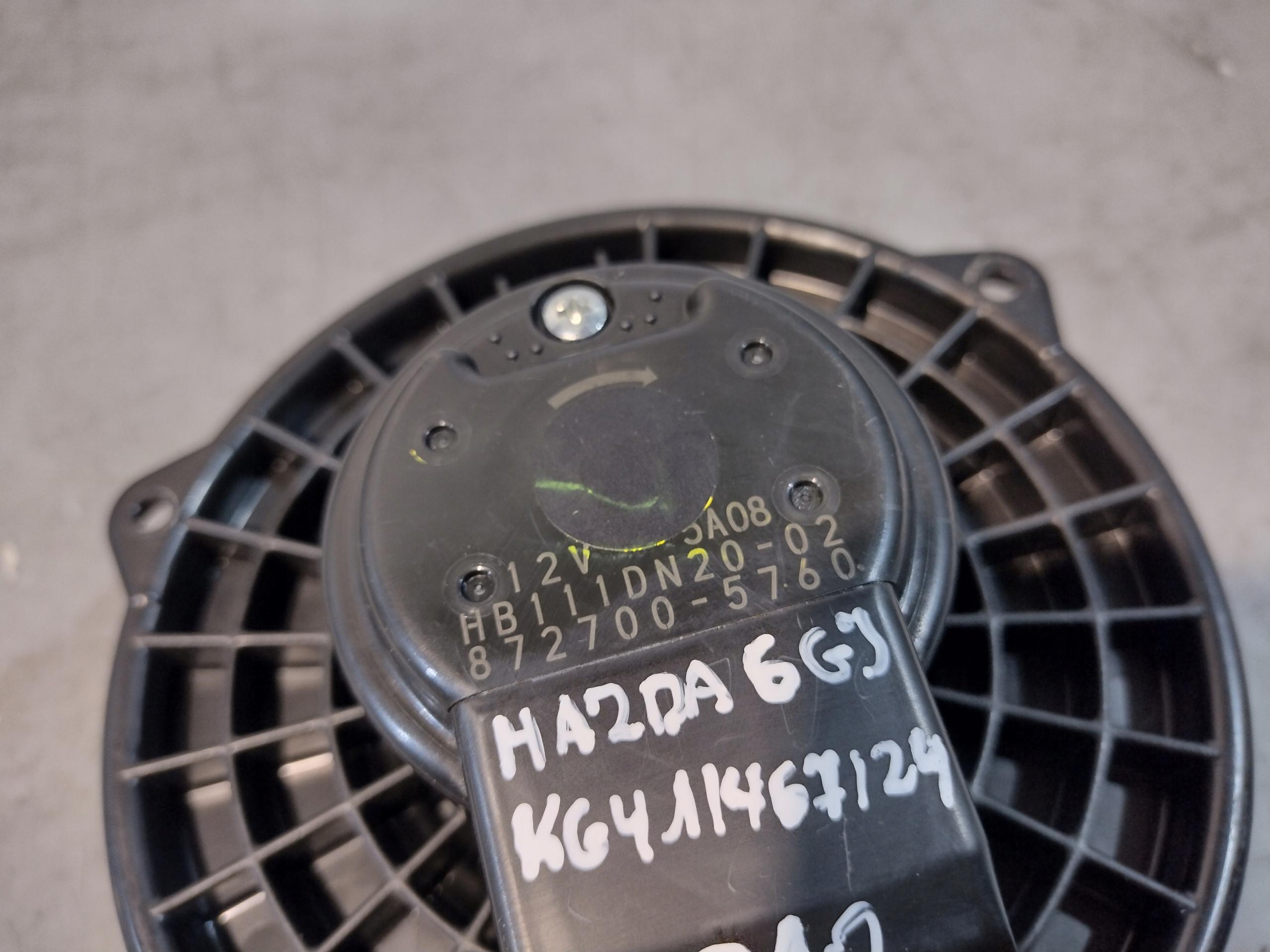 Lüfter dmuchawa des lüfters Mazda 6 III 3 GJ 2,0B HB111DN20-02