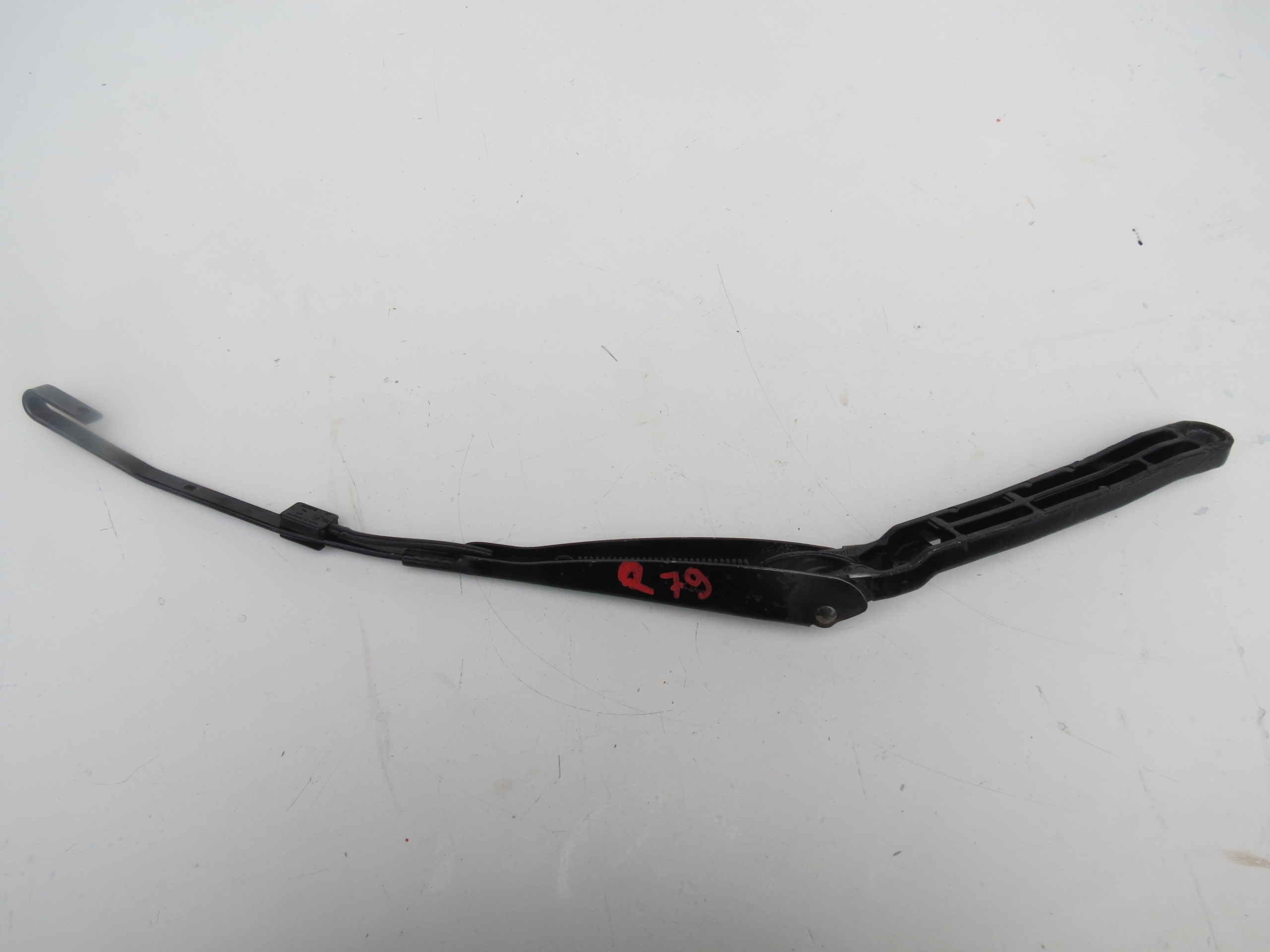 wiper arm right SCANIA 124 420R