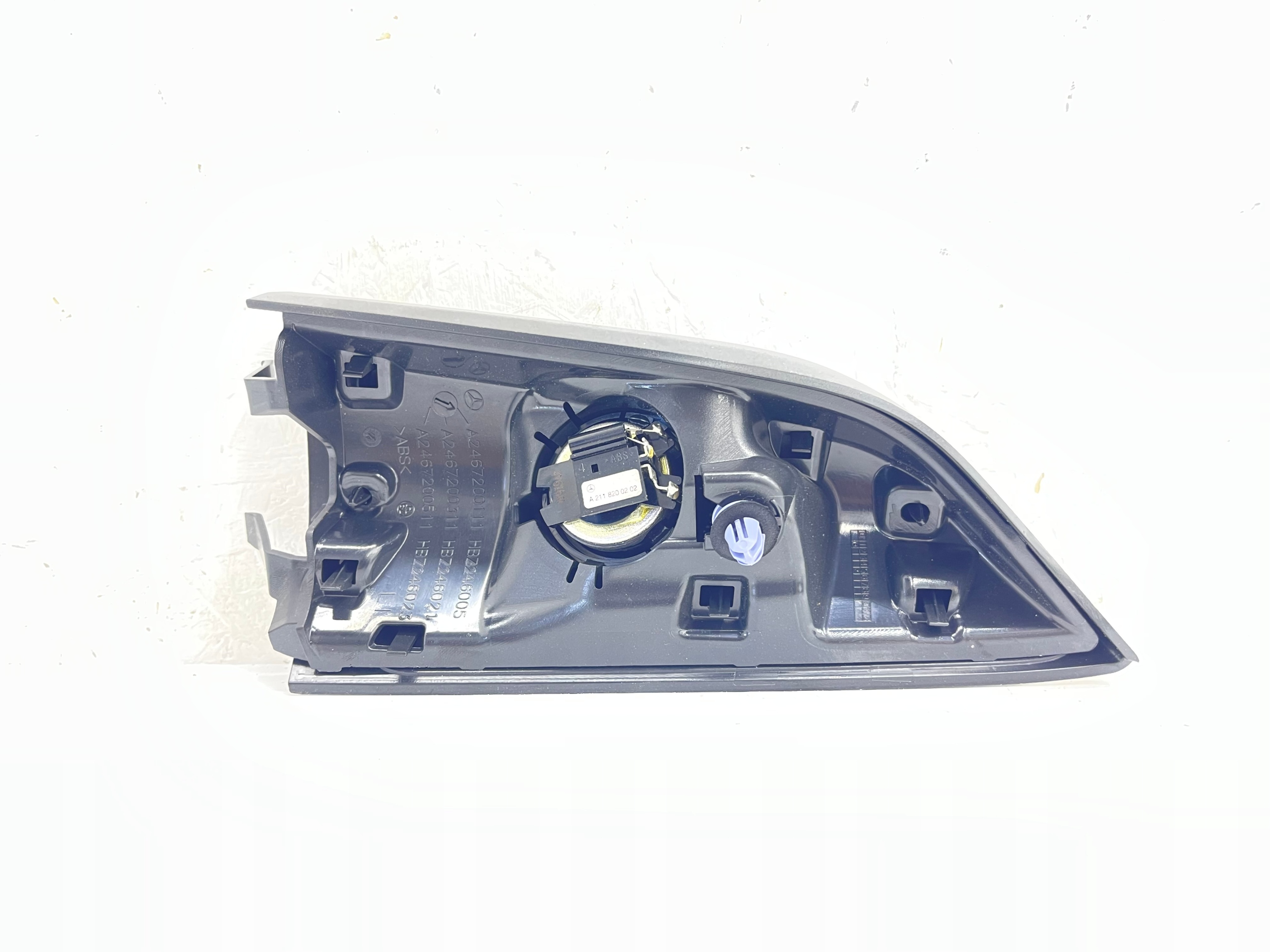 MERCEDES B KLASA W246 covering speaker right front front A2467200211