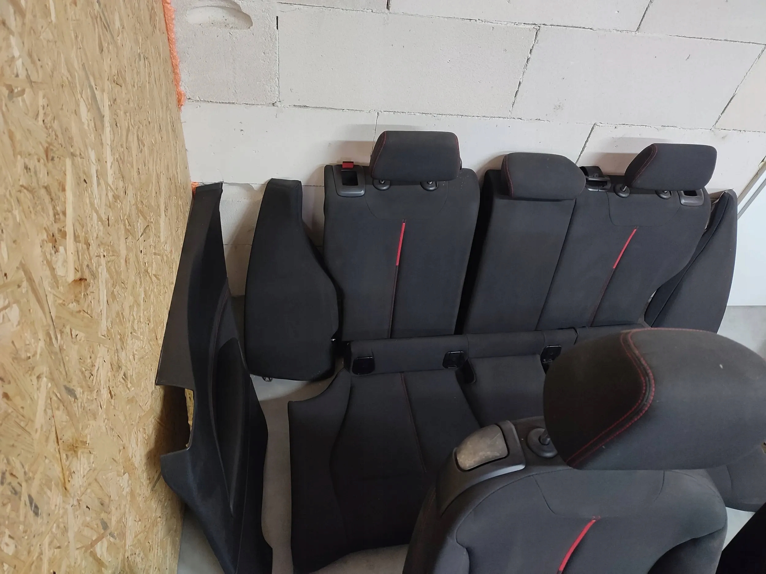 seats / seat / side / Komplet BMW 1 F21 2013 UK upholstery
