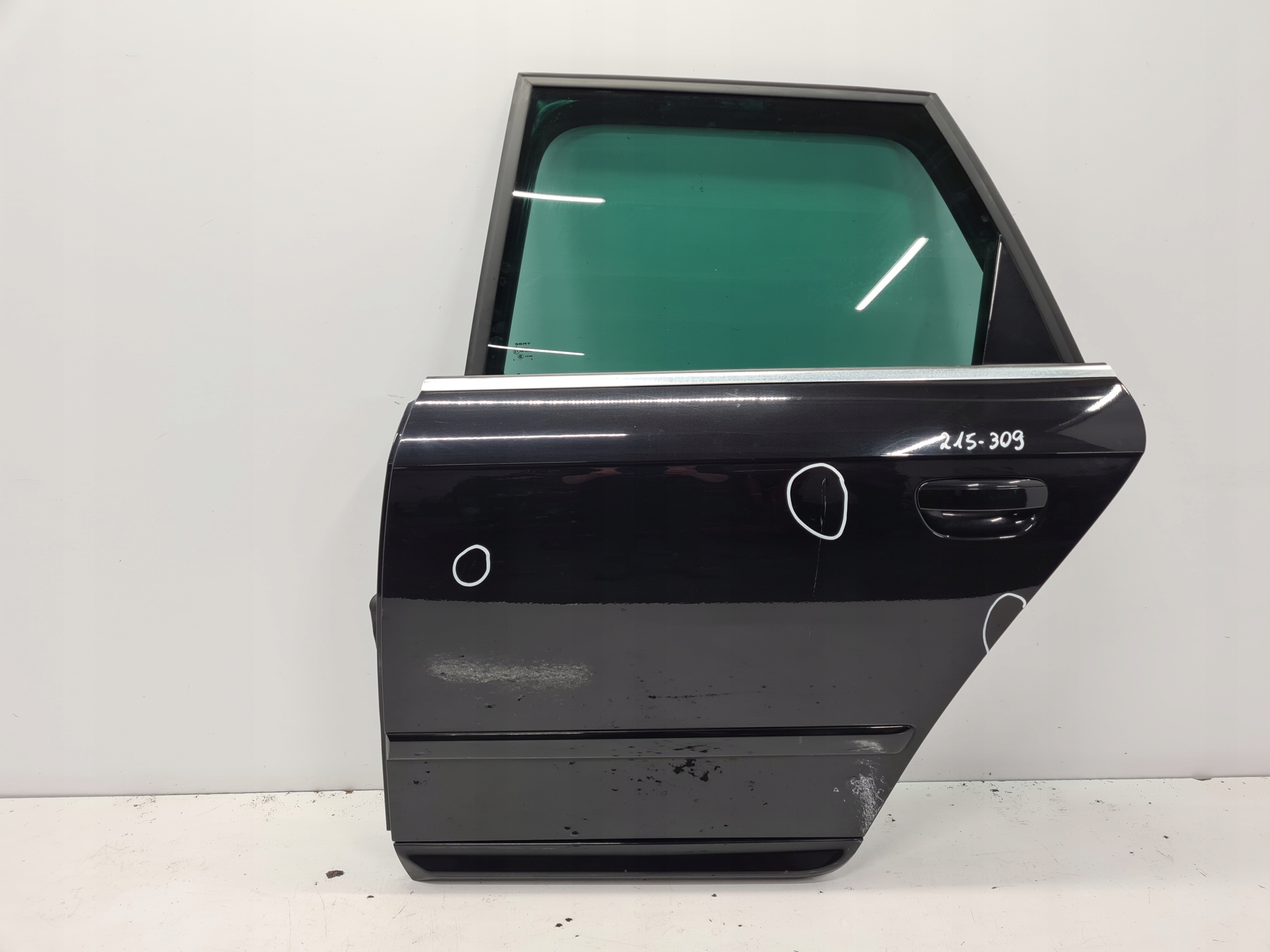 SEAT EXEO KOMBI DRZWI LEWY TYŁ LC9Z