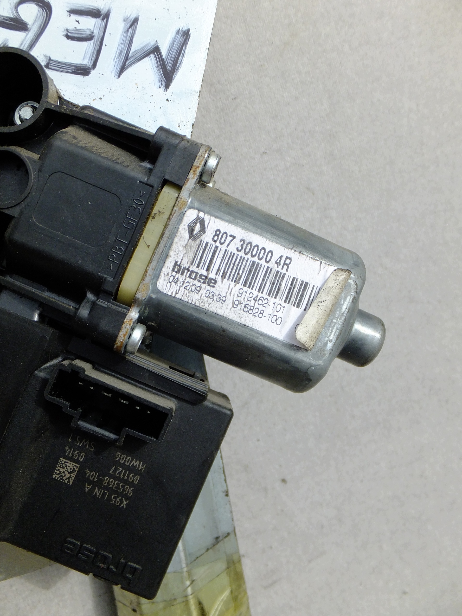 window regulator right front renault megane III 5d 2009r