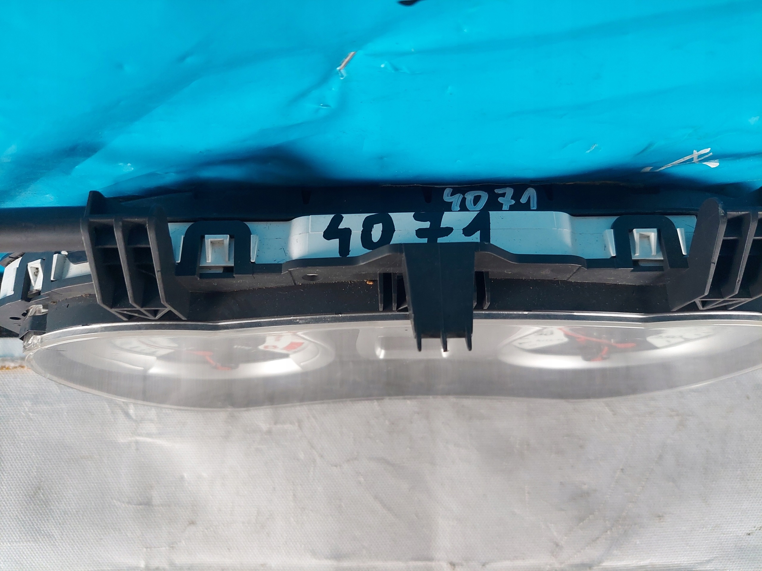 dials clock CLIO III 1.6 B 8201060297A