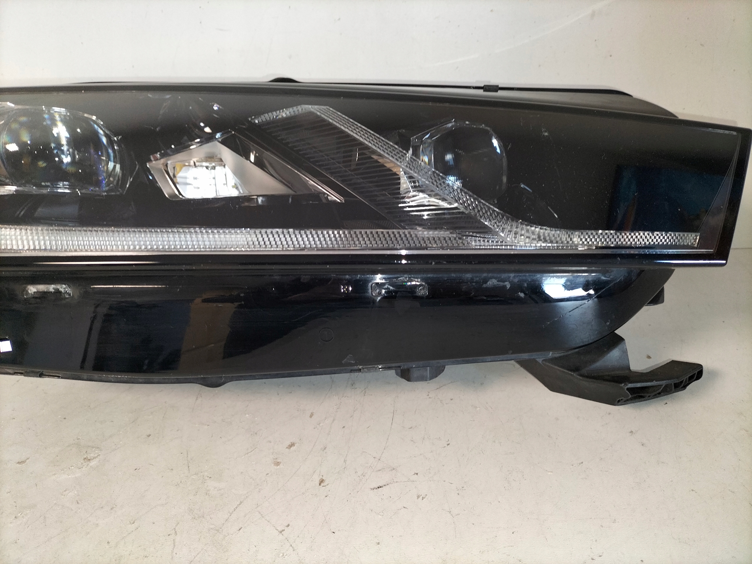 light front reflektor right SKODA OCTAVIA 4 IV 19- FULL LED