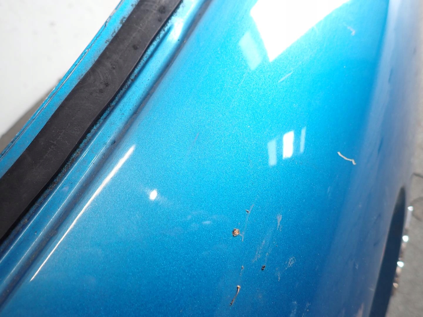 kapota PEUGEOT 207 2005