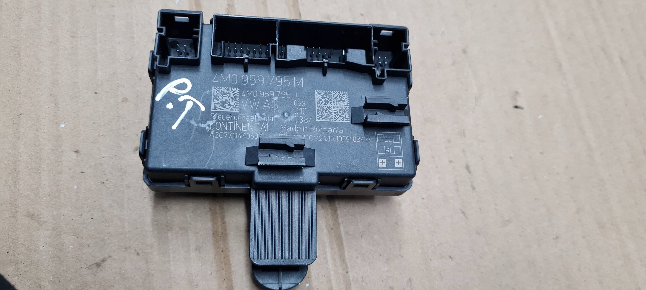 A5 8W S5 module control unit door rear part 4M0959795M A4 B9 8W S4 RS4