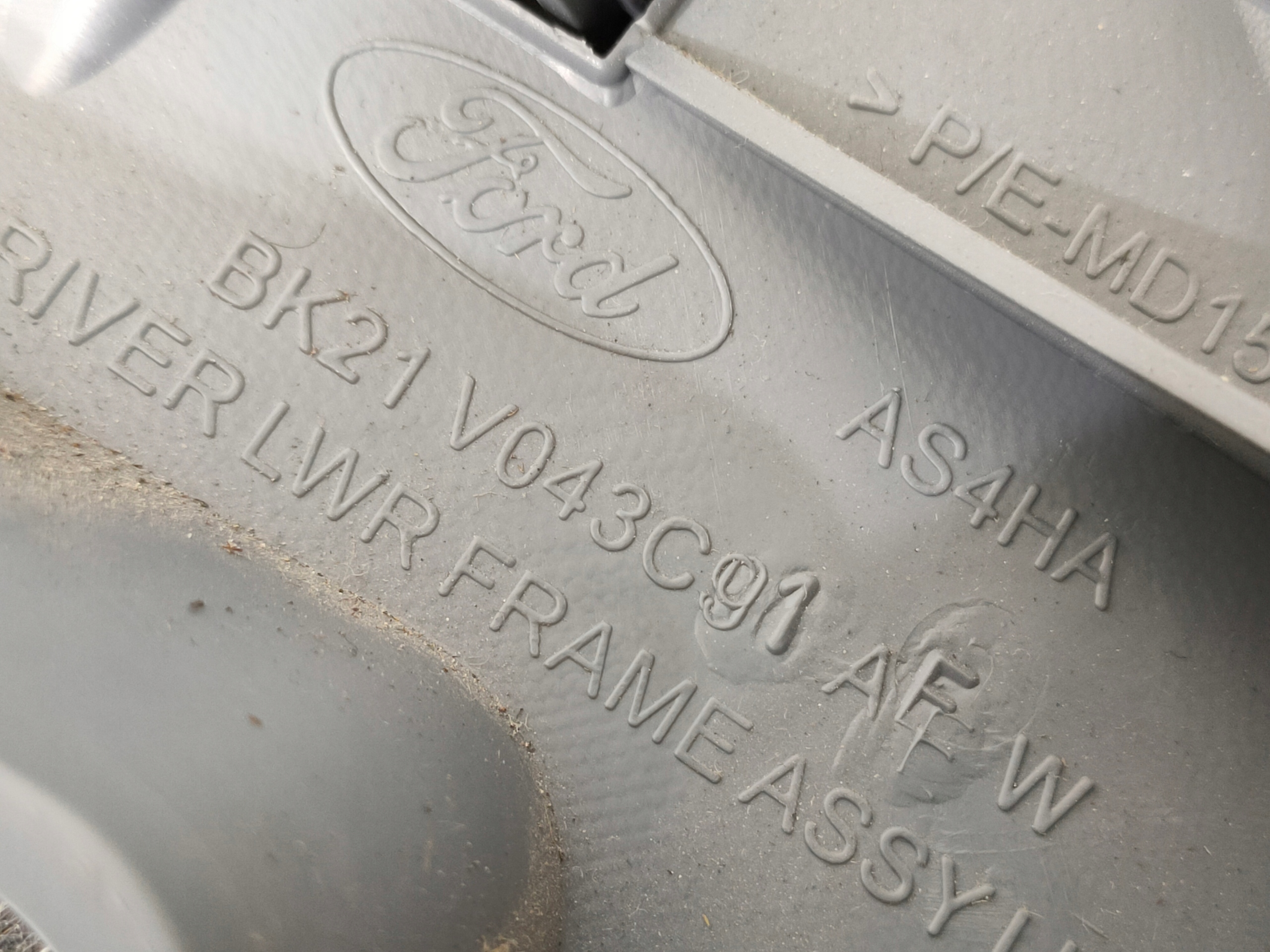 FORD TRANSIT CUSTOM 12-19 cover below steering wheel, BK21V043C91AE