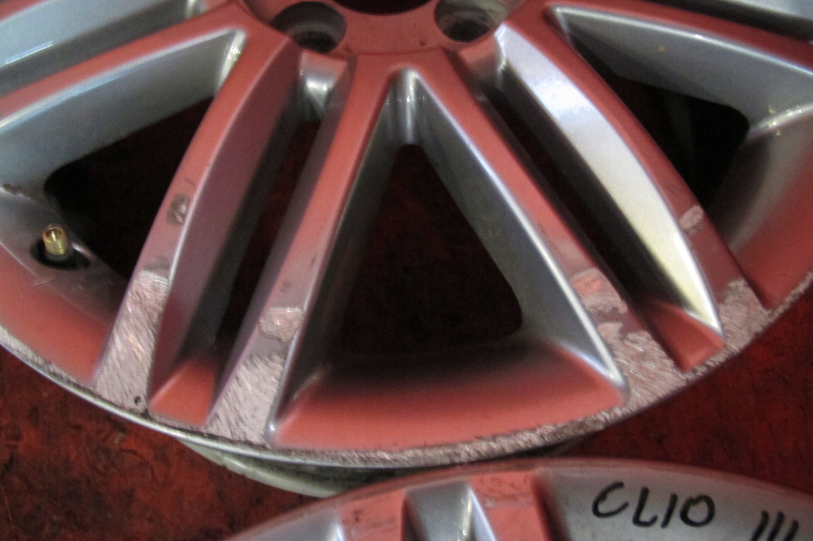 RENAULT CLIO 3 III discs aluminium 16'' 4x100 6.5J ET43 KOMPLET