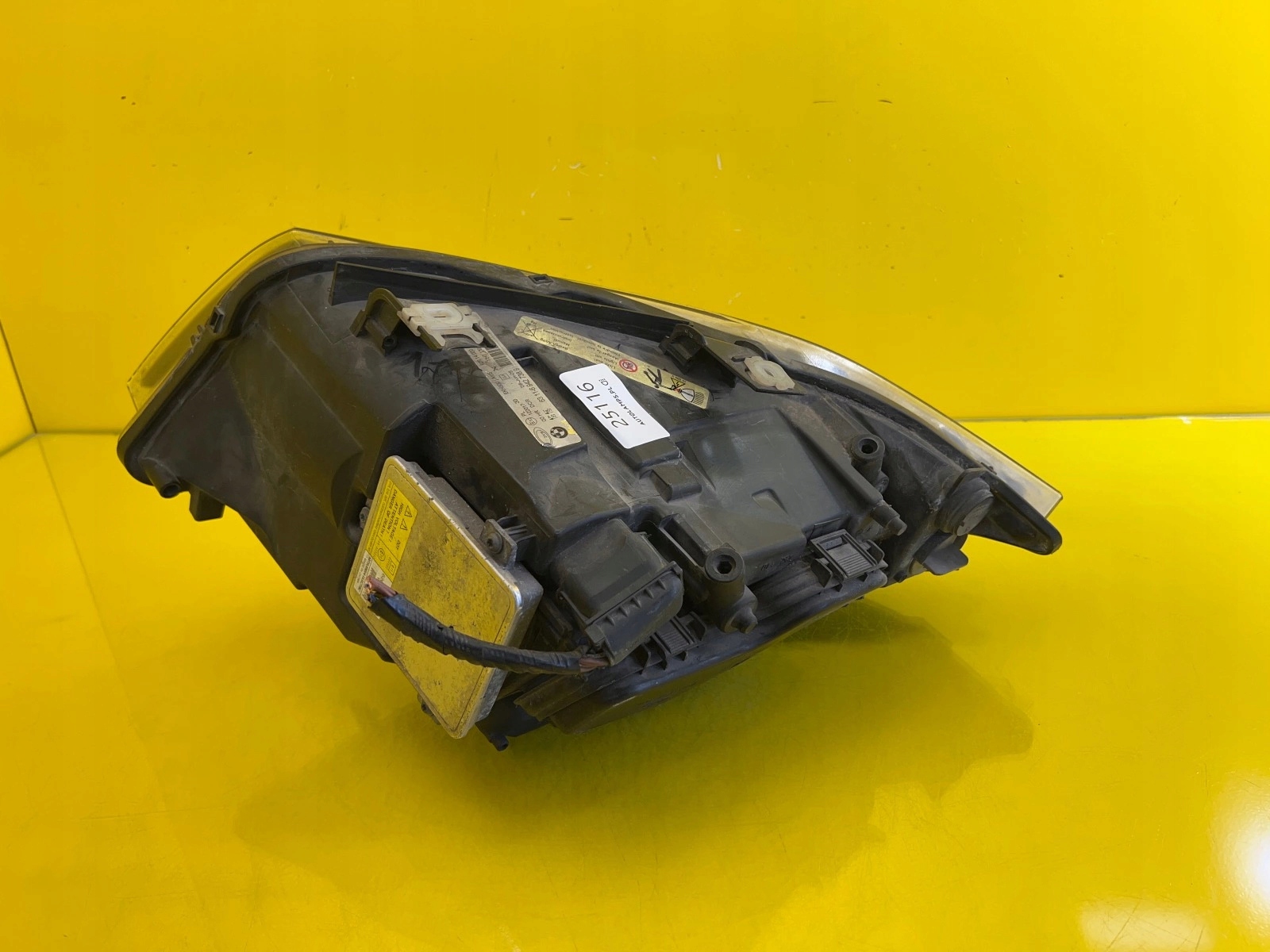 light right BMW E90 E91 05- Xenon 69427389