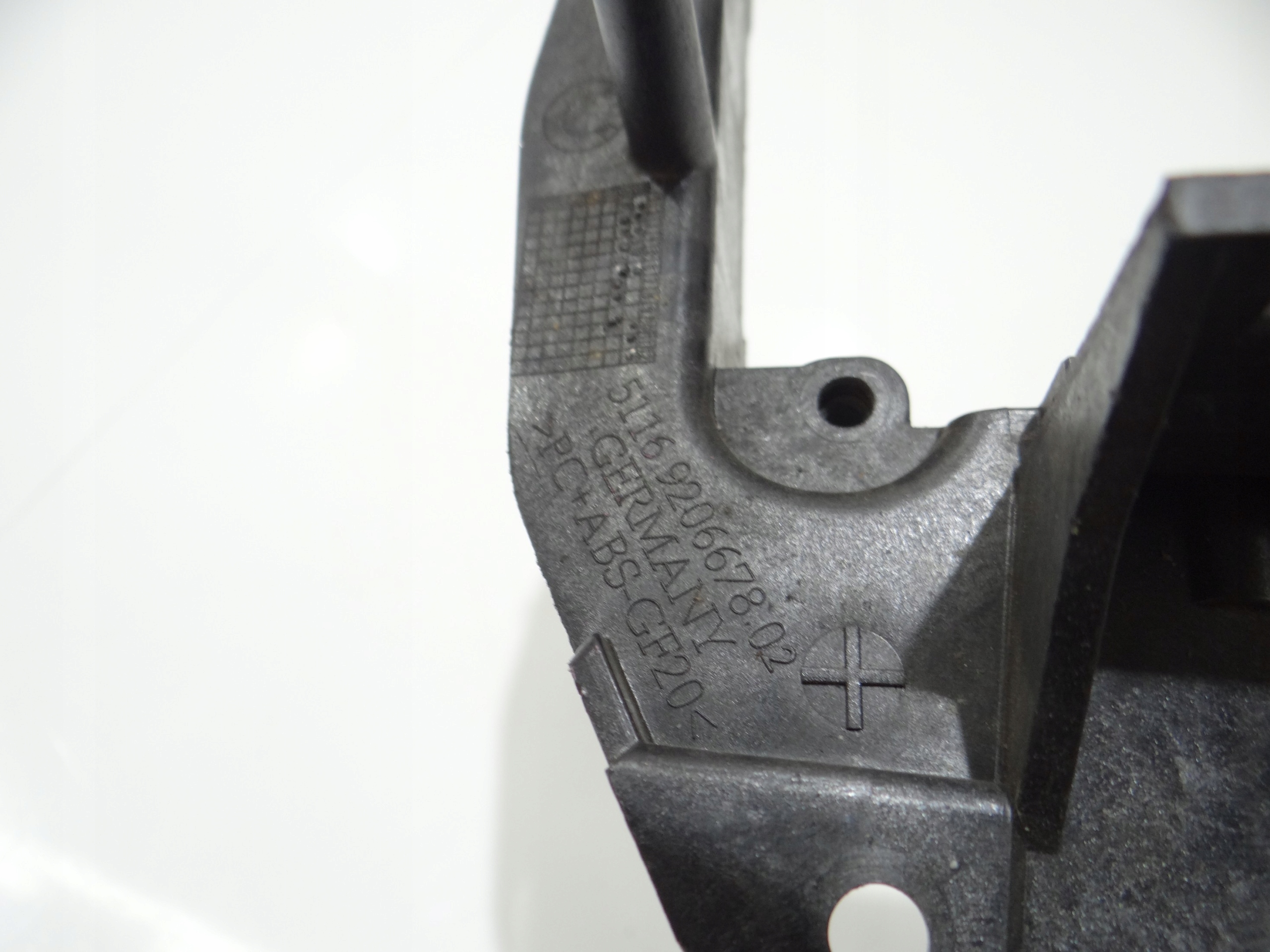 Support plaque Console Console BMW F10 F11 9206678