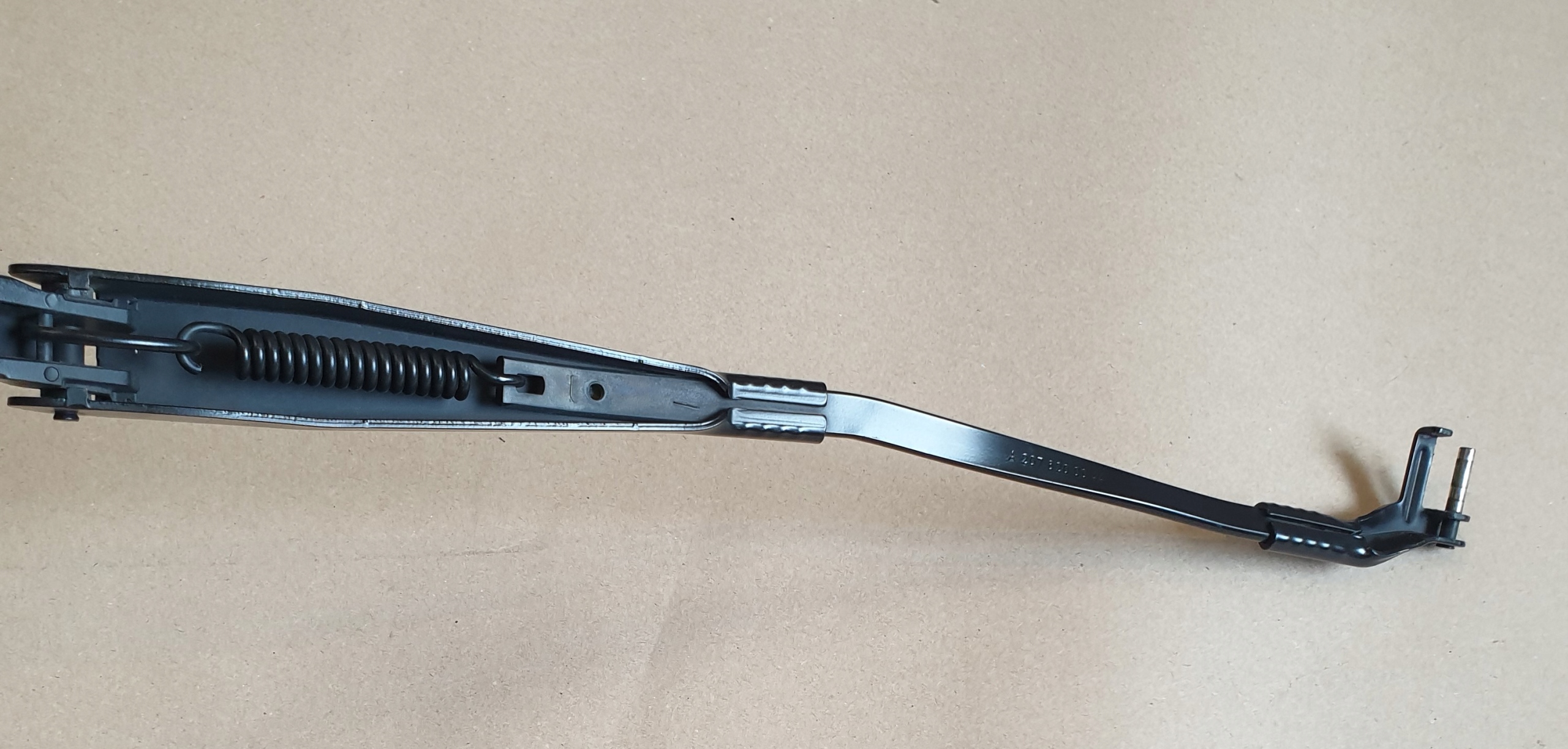 wiper arm left front MERCEDES E Coupe W207 OE EUROPA