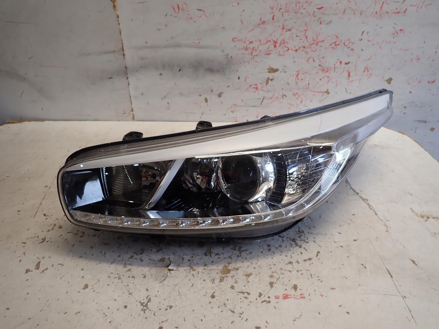 light front front left KIA CEED II 2012-2018 92101-A2220