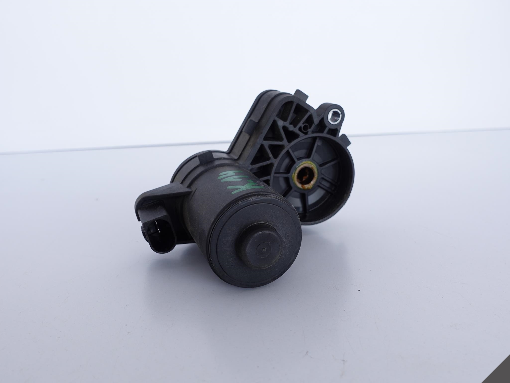 MERCEDES C-KLASA W205 GLC engine caliper brake