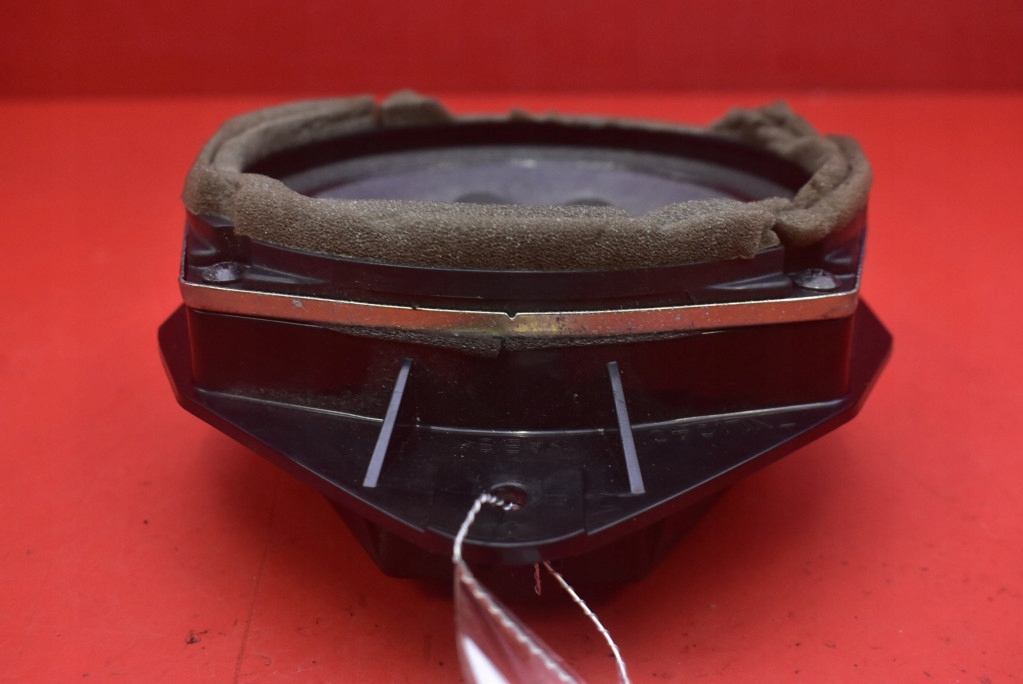speaker left rear part CHEVROLET HHR 1 and 05-11