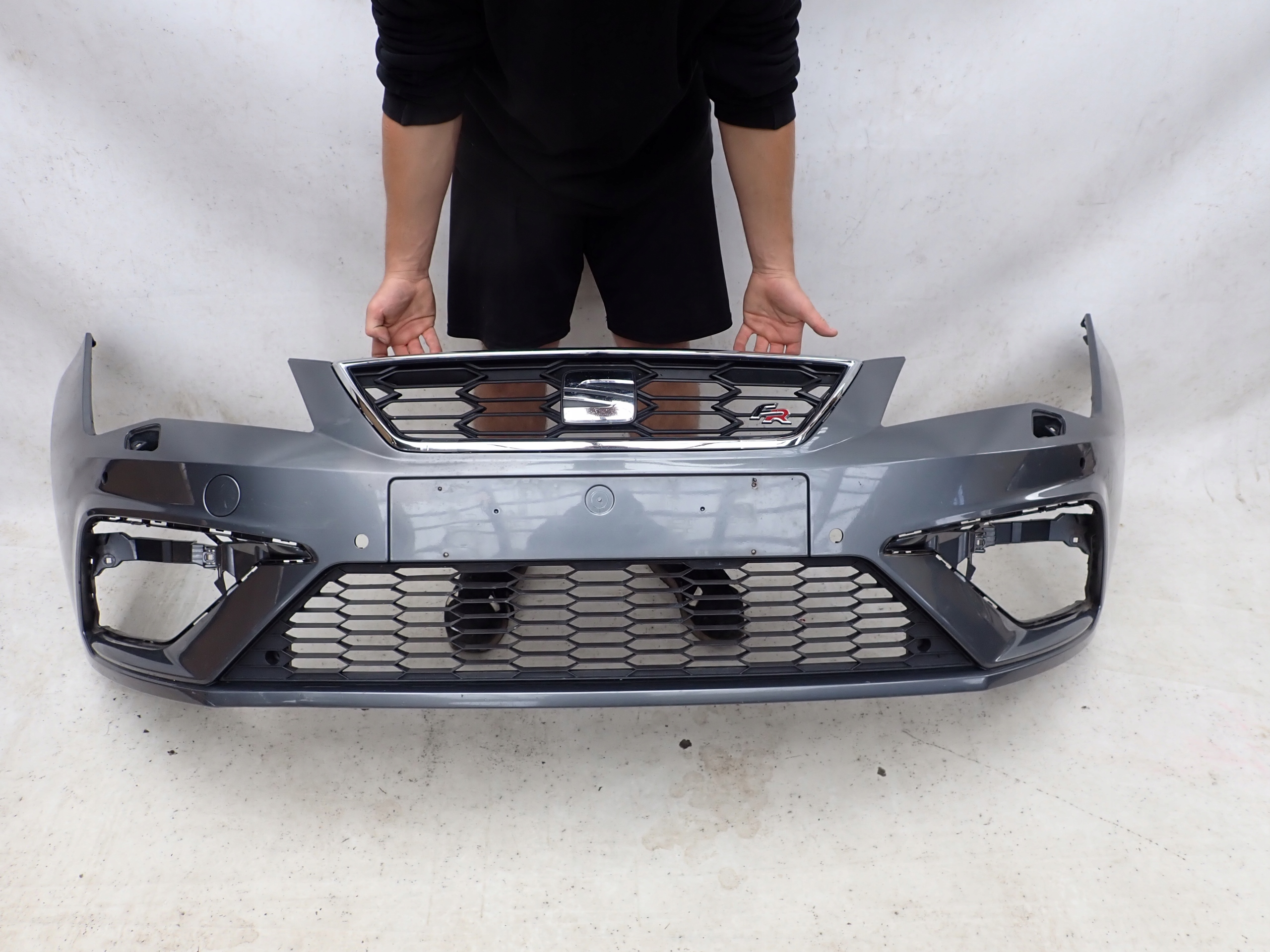 SEAT LEON III 5F LIFT FR 17- bumper front front PDC SPR