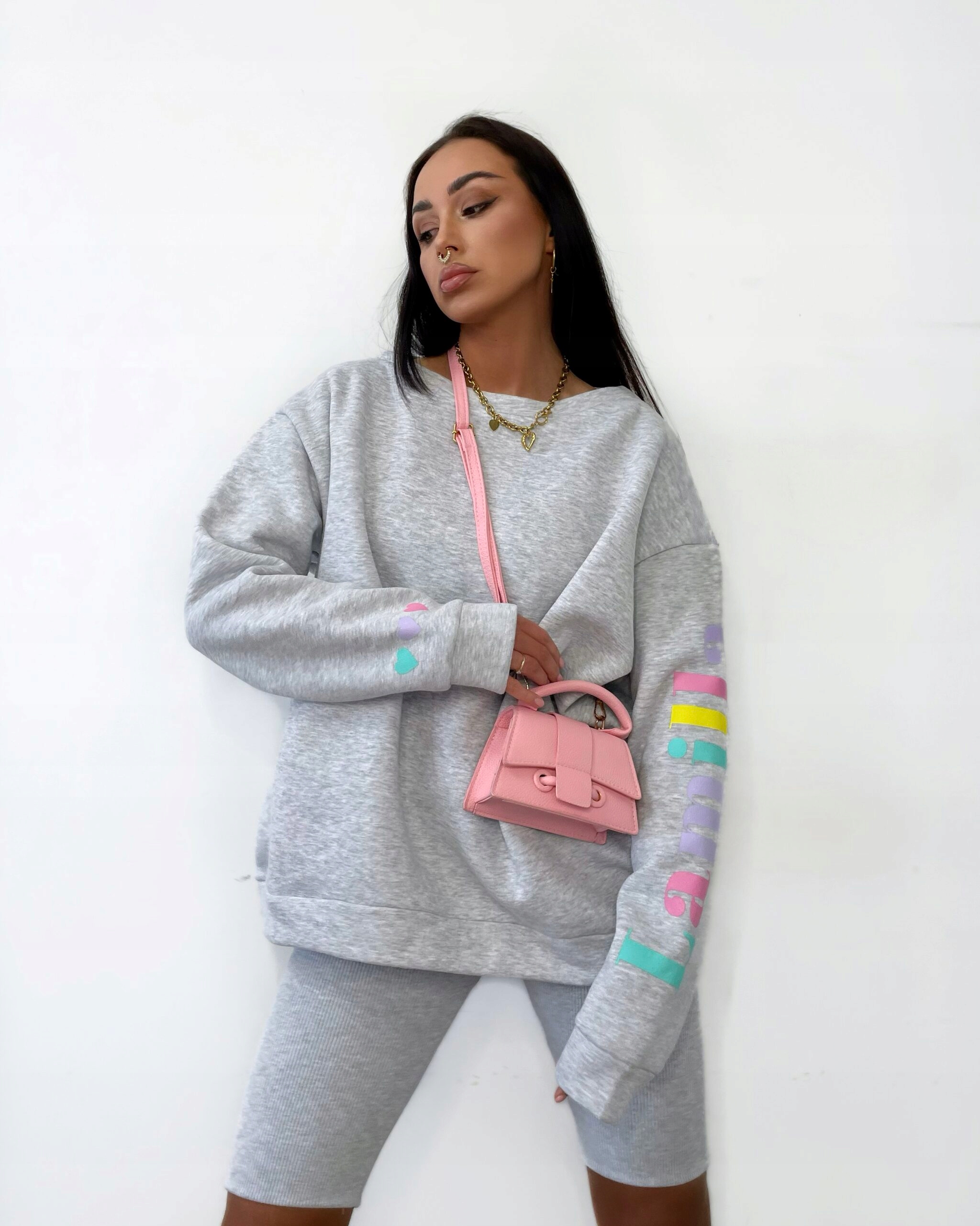 Šedá mikina s barevným logem na rukávu La Milla One Size