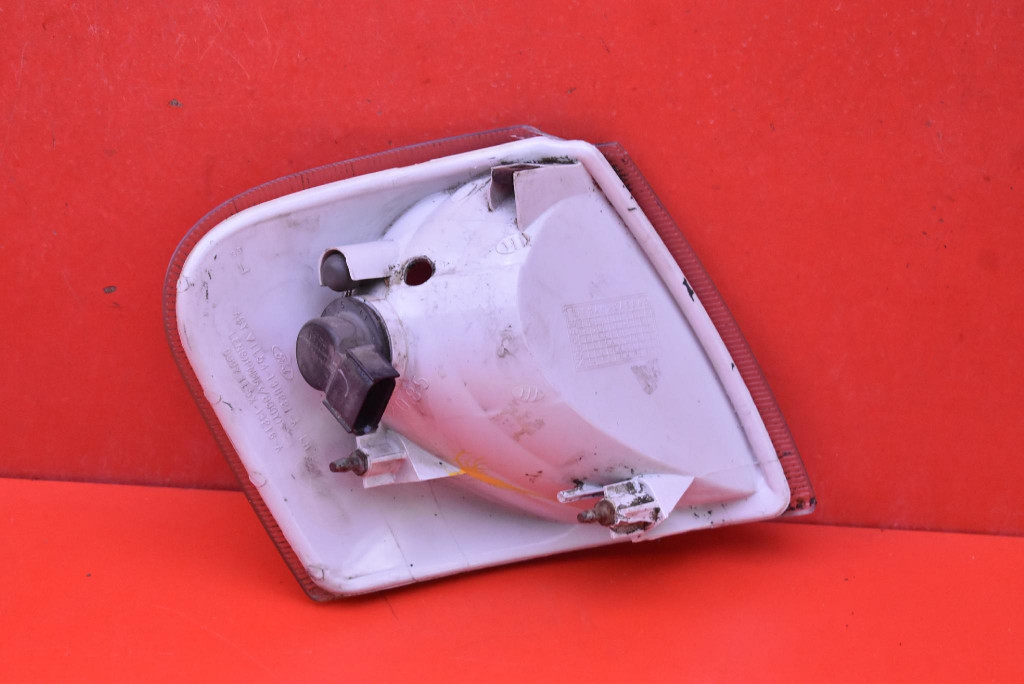 indicator left front front 1L54-13B221-A FORD EXPLORER 3 III 02-06