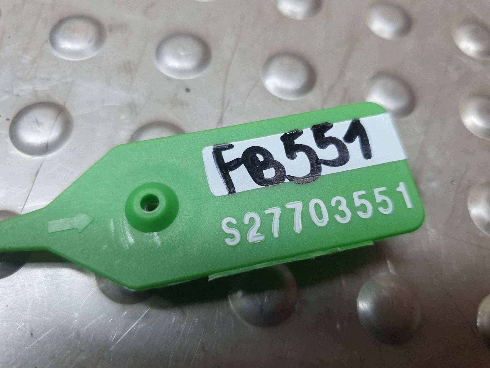 oil filter holder 2246981 BMW 3 E46 2.0 D M47