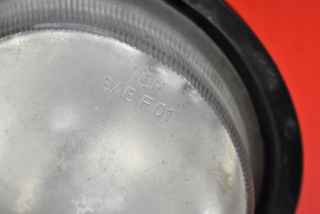 fog light right front front 92202-3E0 KIA SORENTO 1 and 02-06