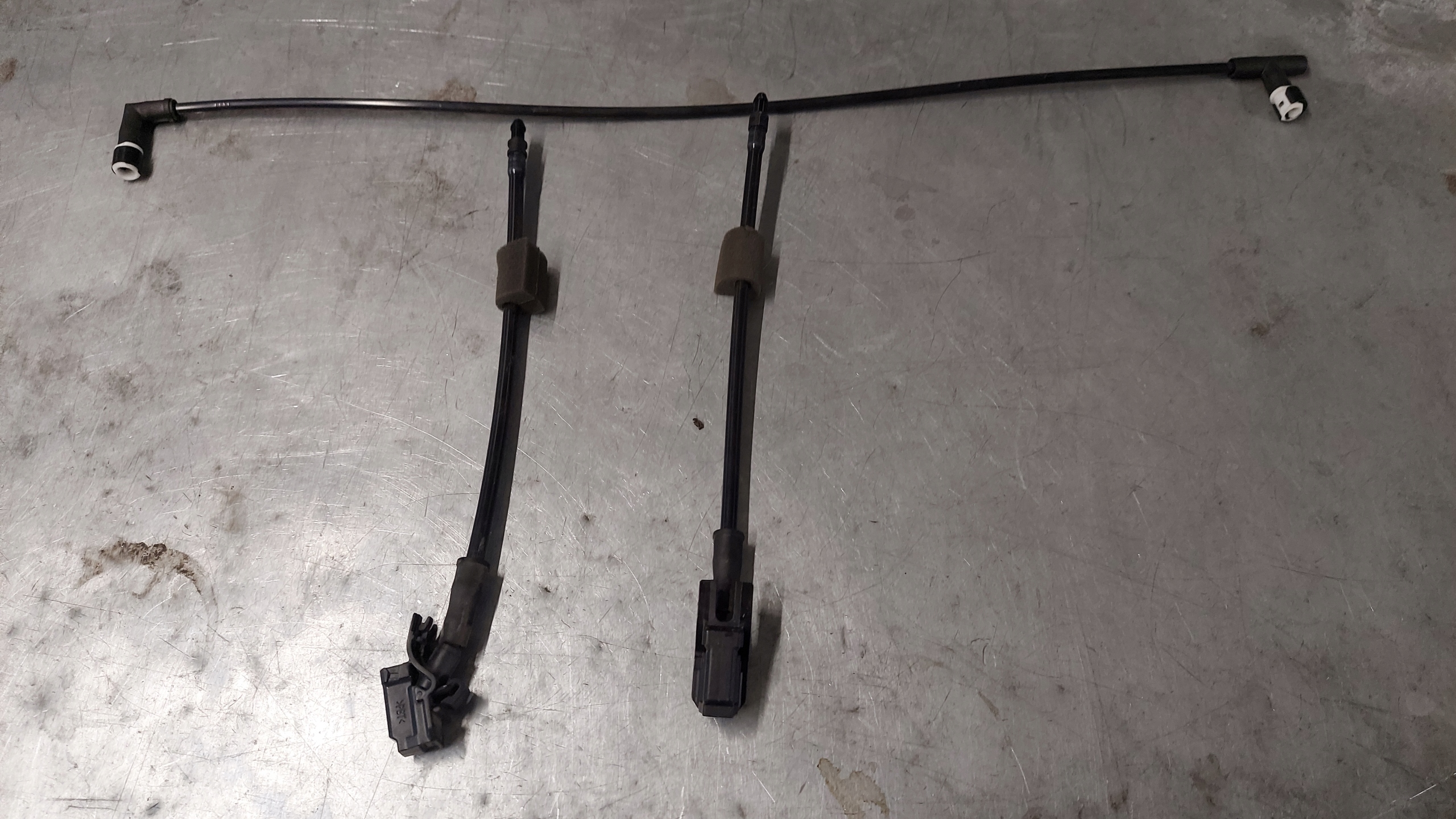 PACIFICA 2016-2023R ФОРСУНКИ ОМЫВАТЕЛЯ ПЕРЕДНИЕ