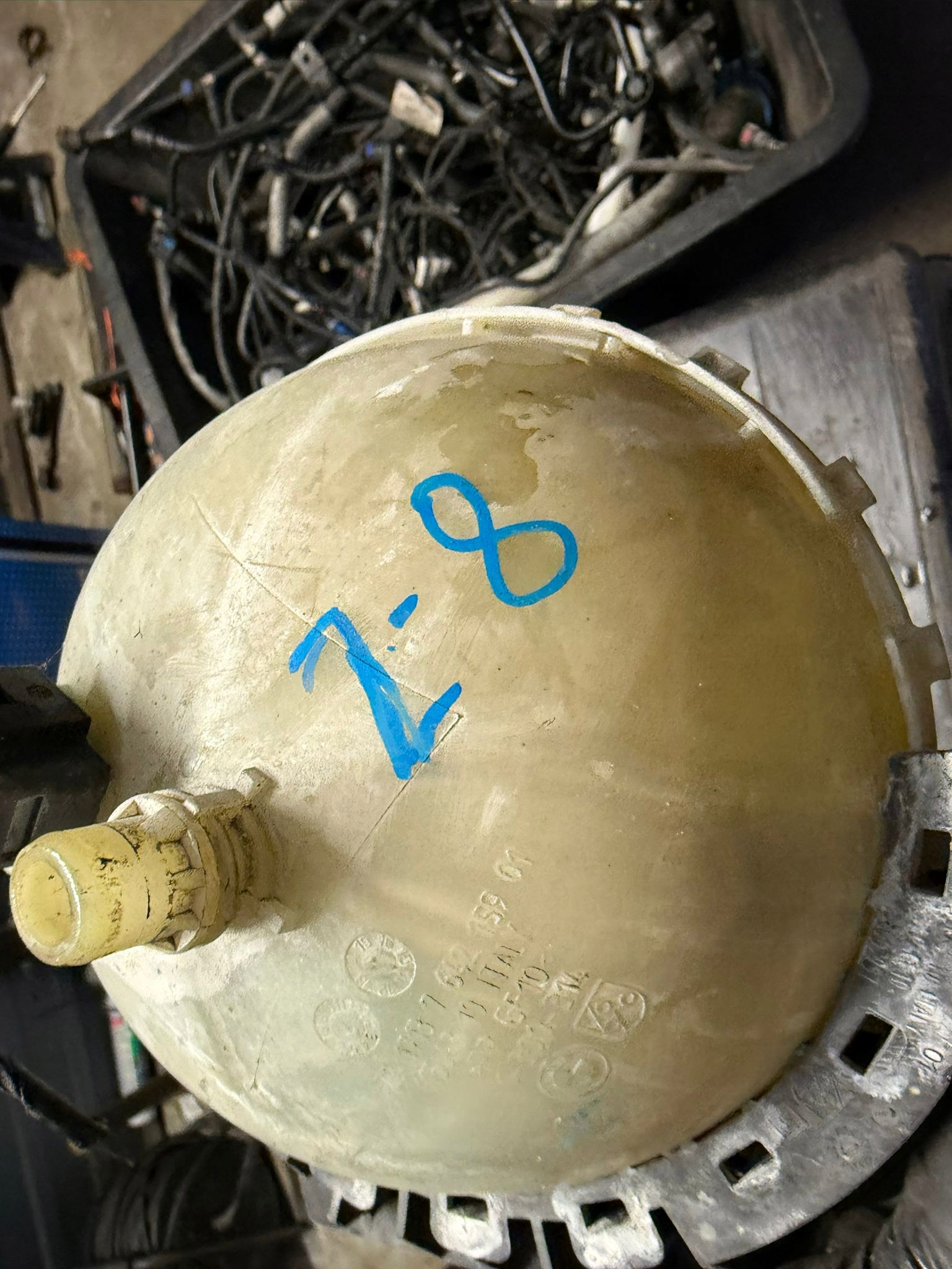 Réservoir eau BMW F22 7642159