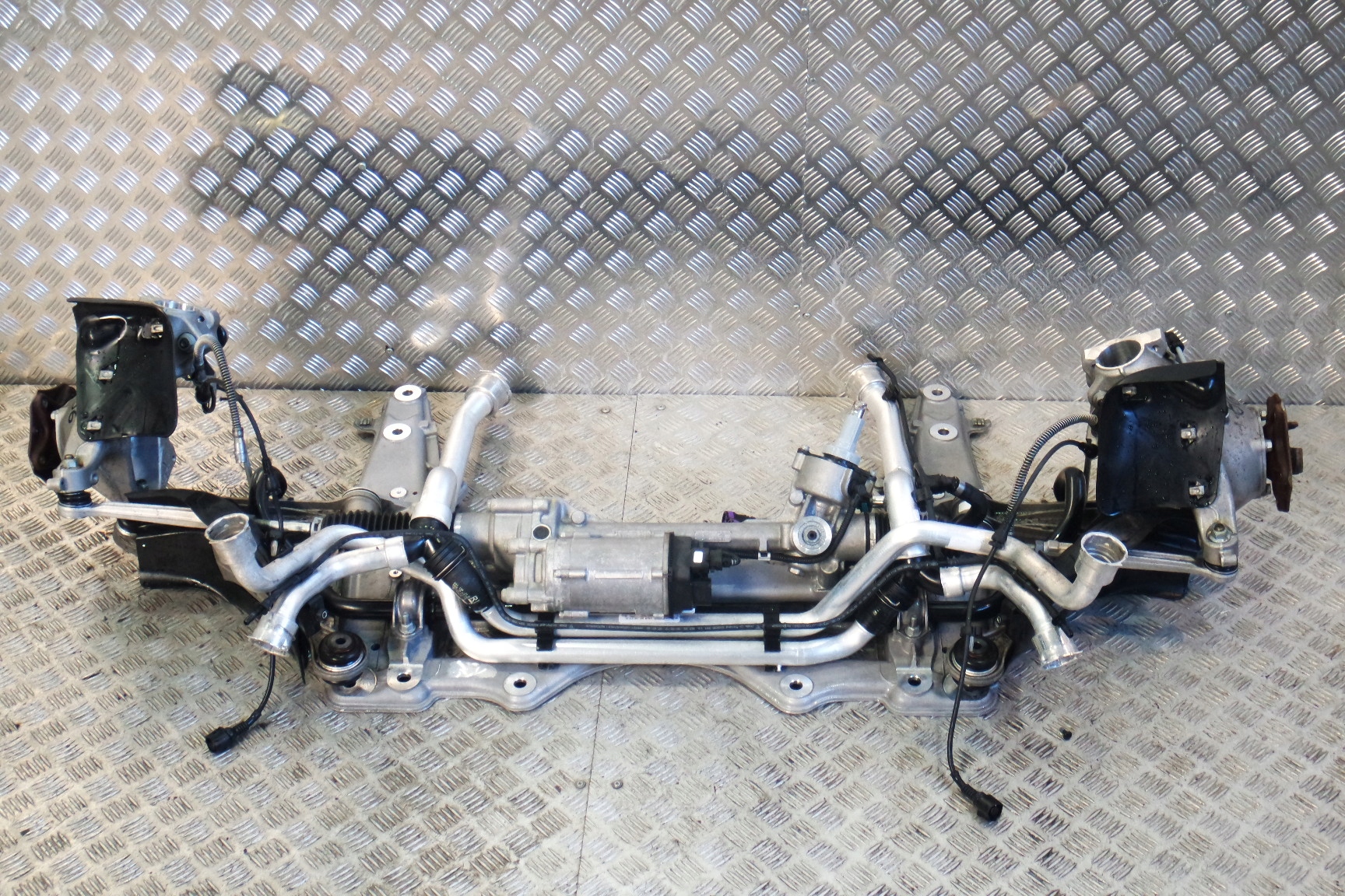 ПЕРЕДНЯ ПІДВІСКА PORSCHE 991 TURBO S 5 БОЛТІВ