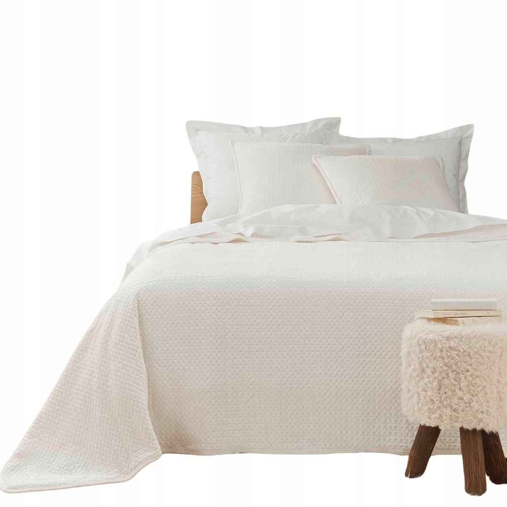 Narzuta Na Łóżko Ecru I Poszewki Na Poduszki Mylene 220 X 240 CM